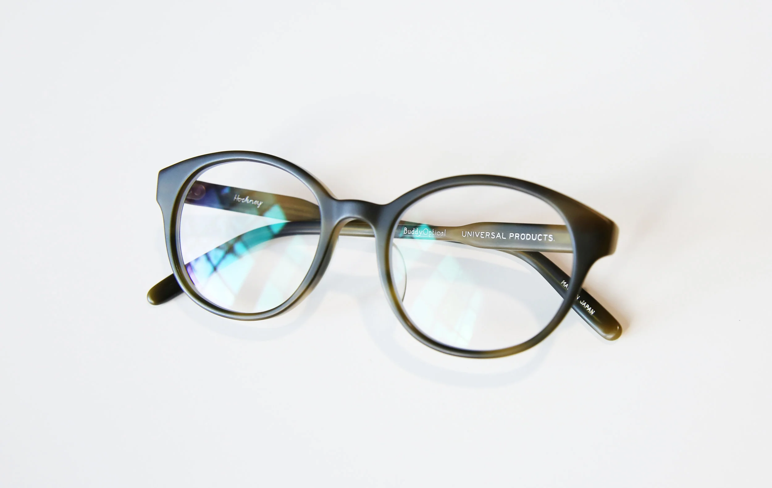 universalproducts_buddyoptical_hockney_glasses01.jpg6.jpg