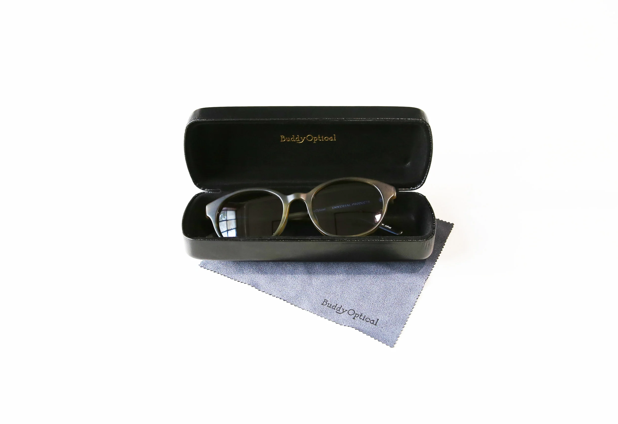 universalproducts_buddyoptical_hockney_sunglasses02.jpg.jpg