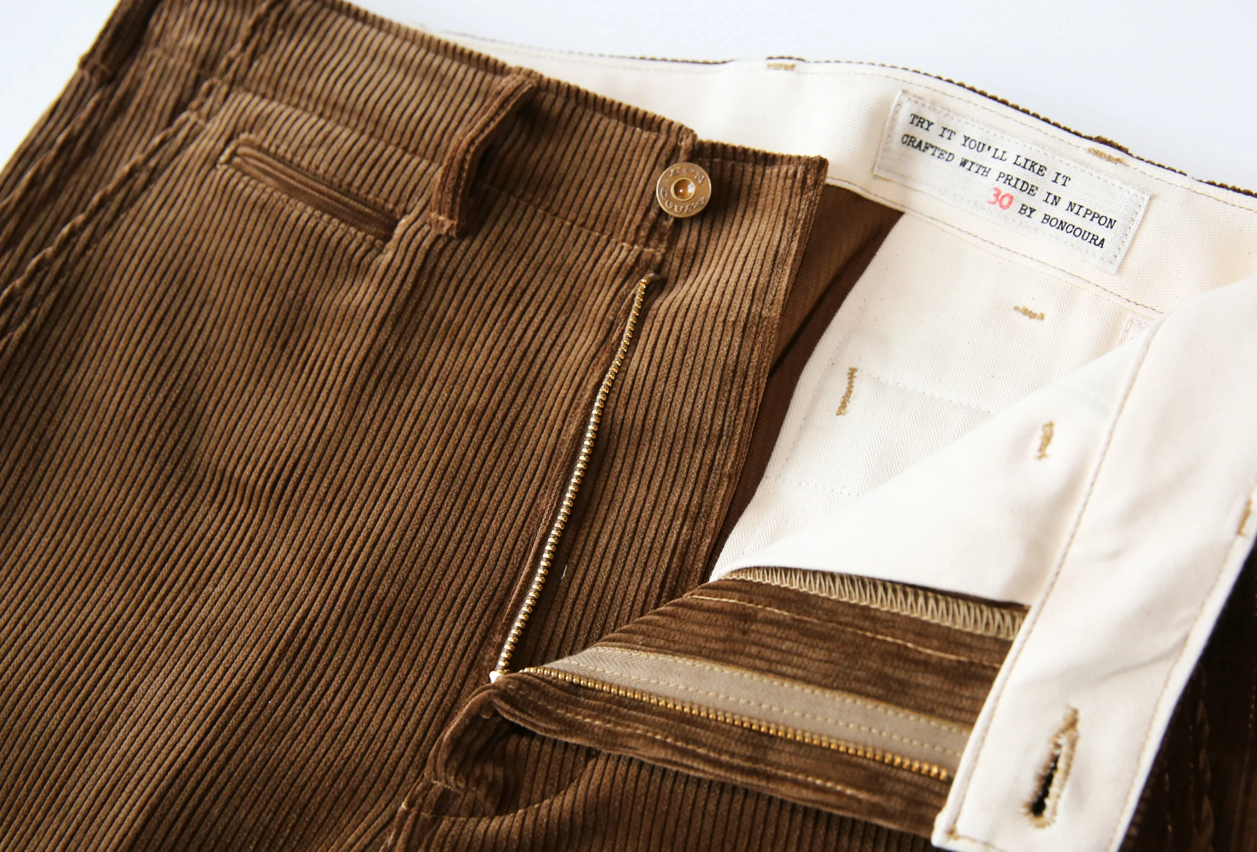 boncoura_8wale_corduroy_trousers04.jpg