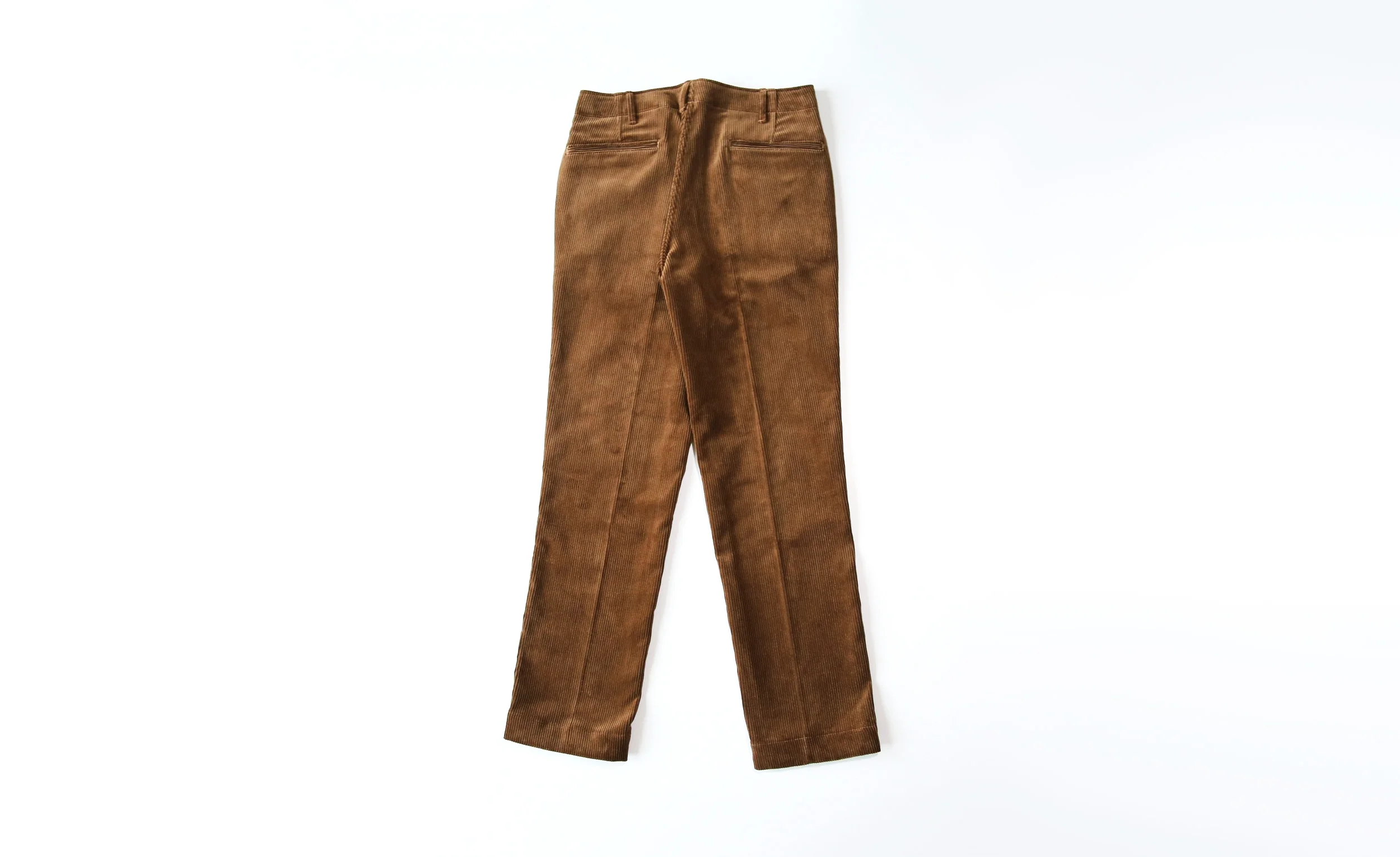boncoura_8wale_corduroy_trousers02.jpg