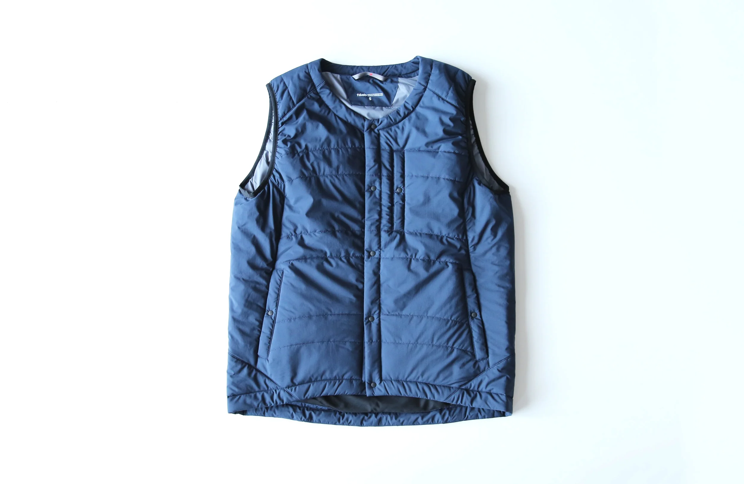 poutnik_tilak_pygmyvest_midnightblue06.jpg