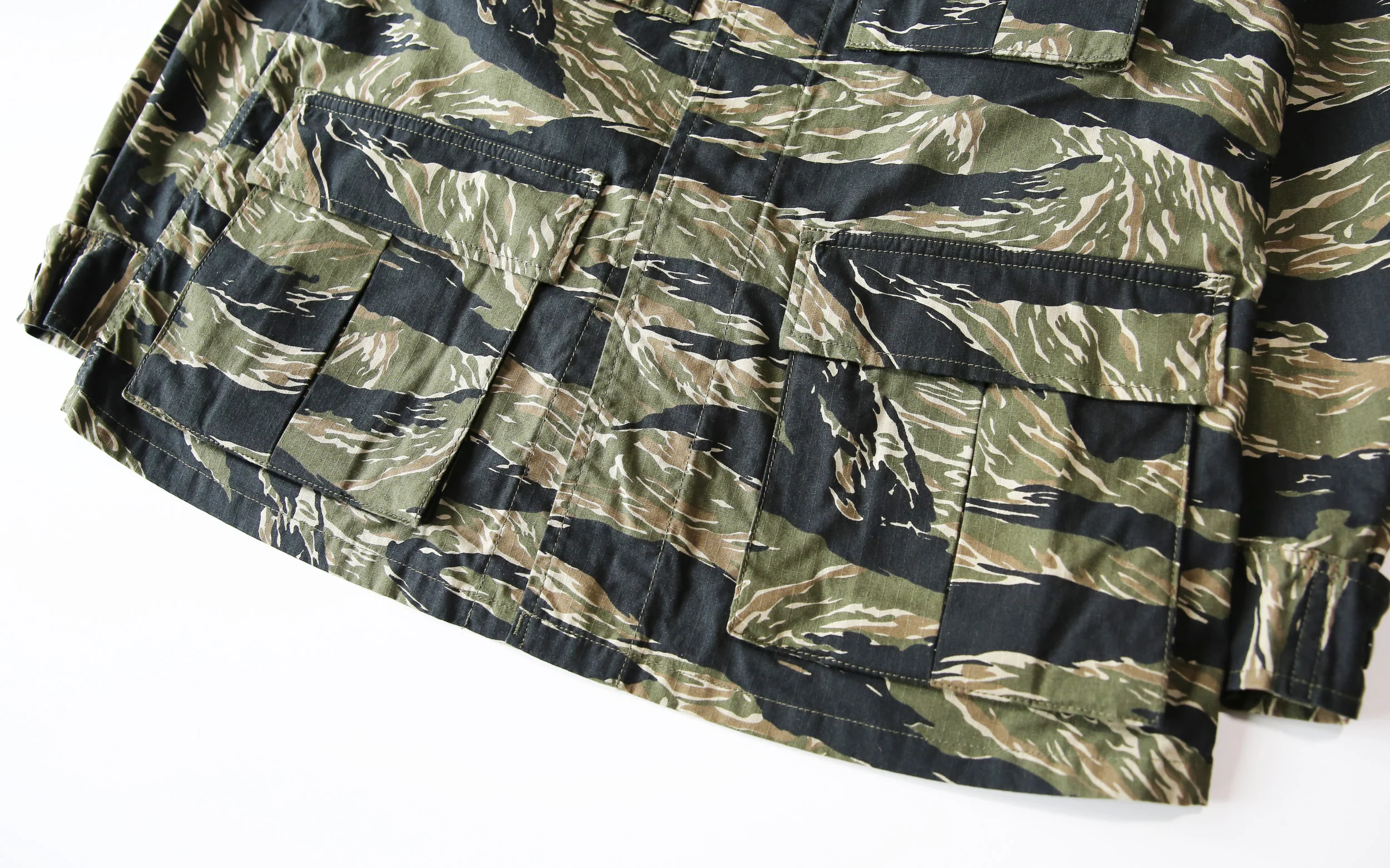 workers_bdujacket_tigercamo_10.jpg