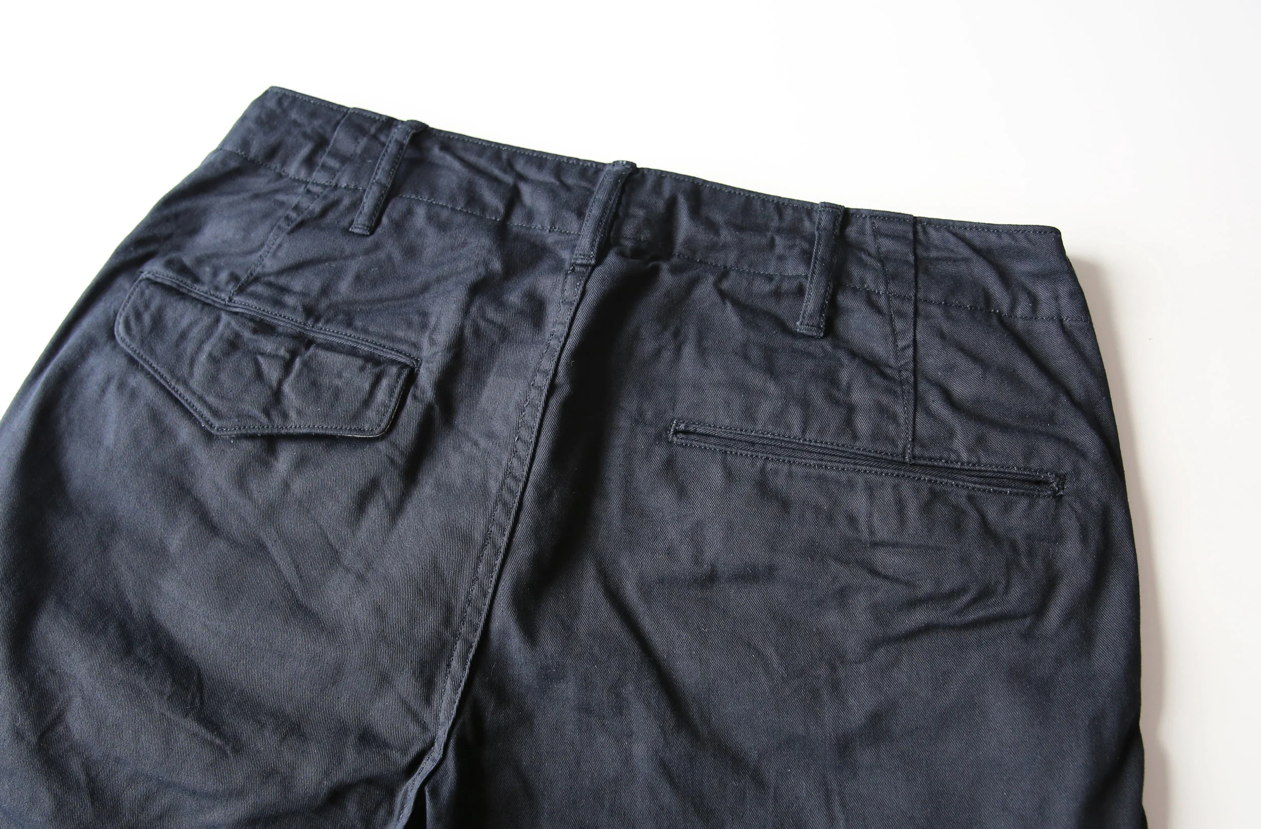 avontade_classicchino_trousers_navy03.jpg