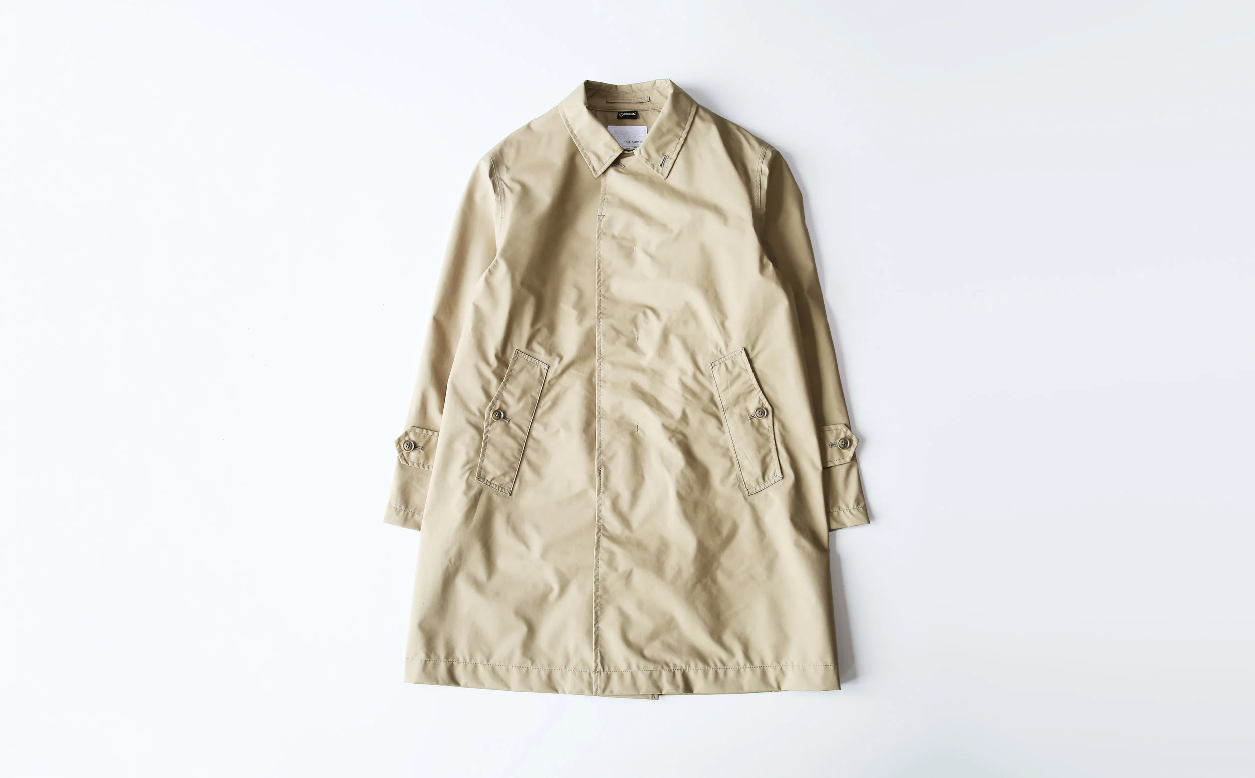 nanamica_goretex_soutiencollar_coat_beige01.jpg