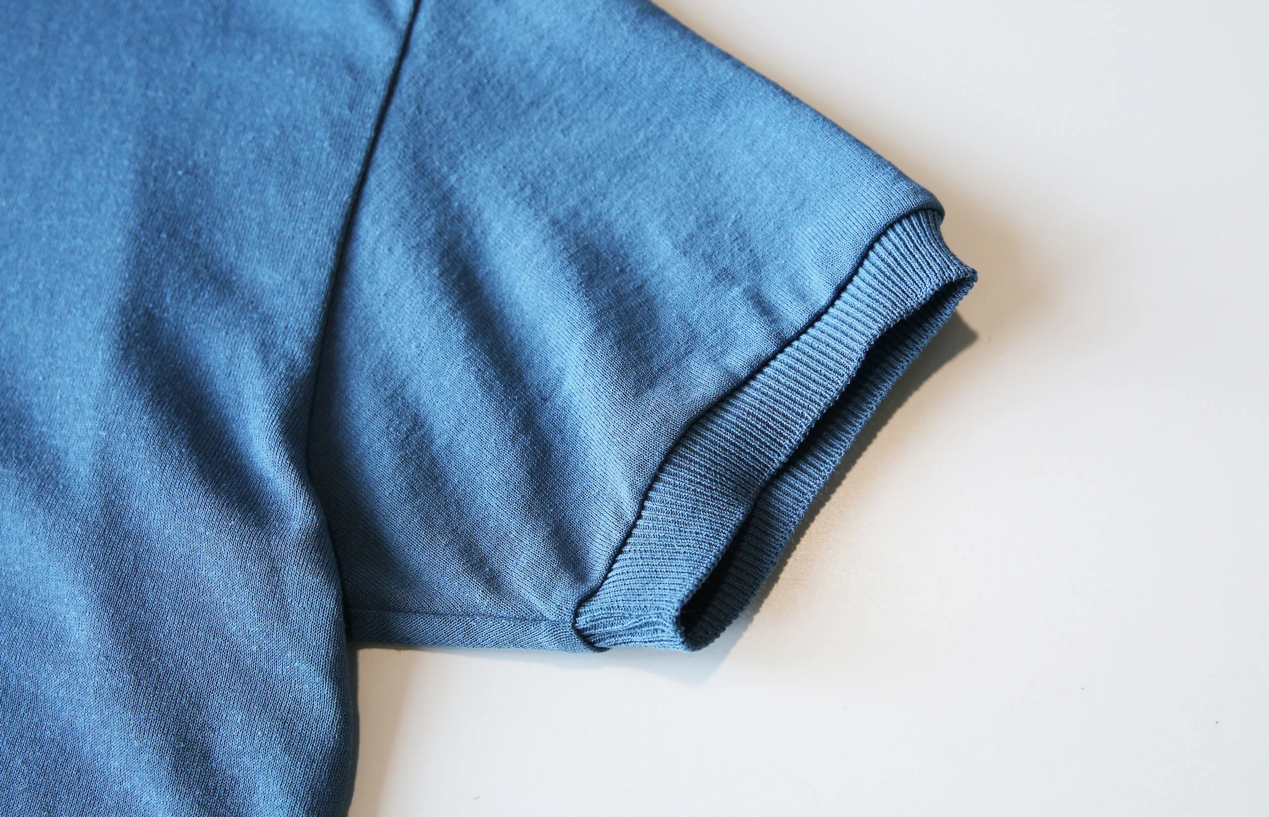 nanamica_hs_polosweater_paleblue02.jpg