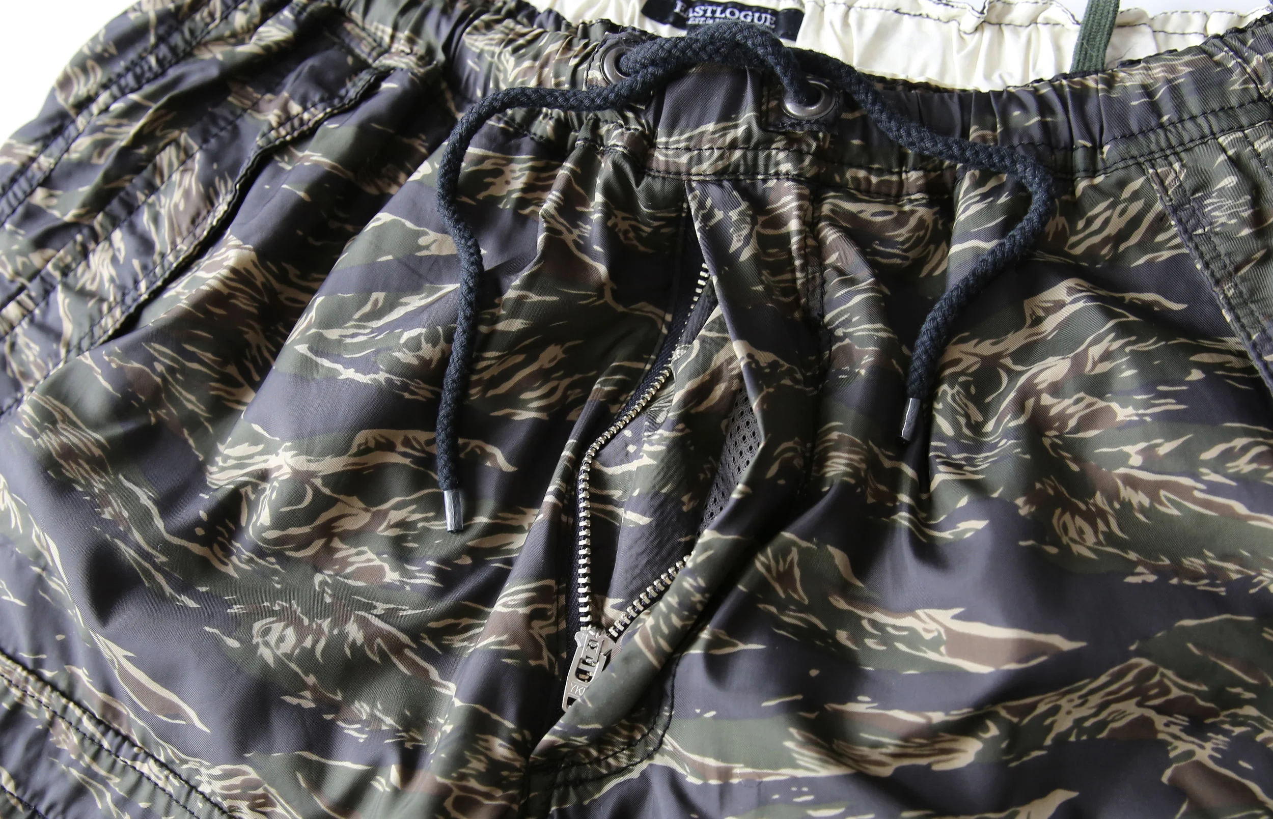 eastlogue_cbrshorts_tigercamo05.jpg