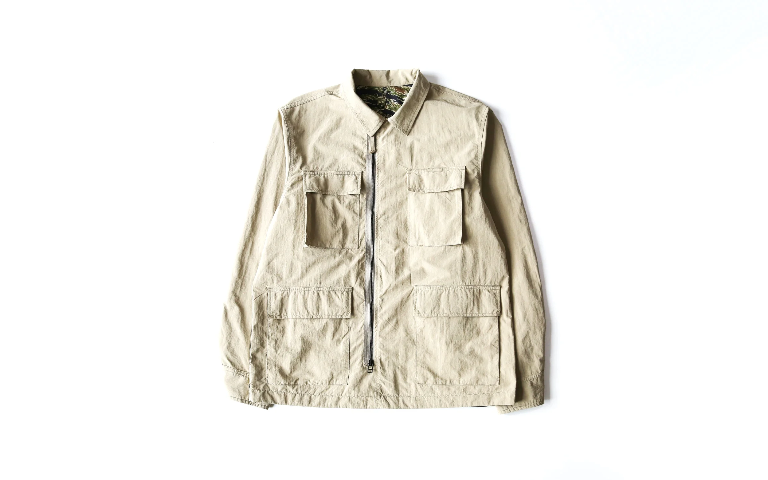 eastlogue_reversiblebdujacket_beigetigercamo15.jpg