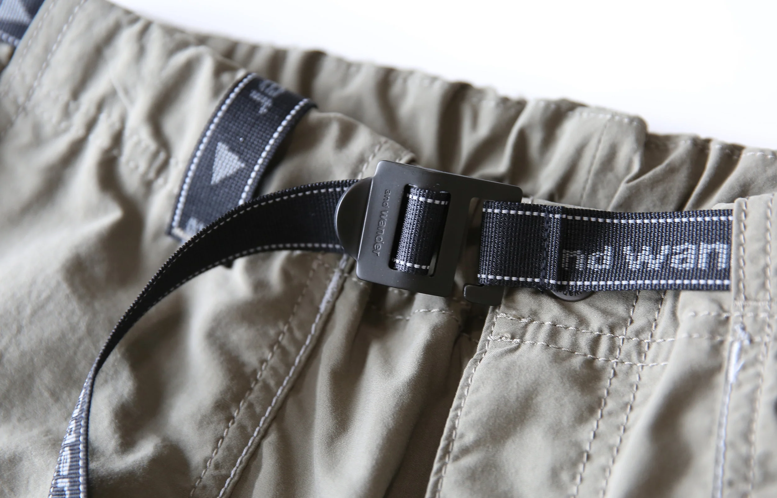 andwander_nylon_climbingpants_khaki05.jpg