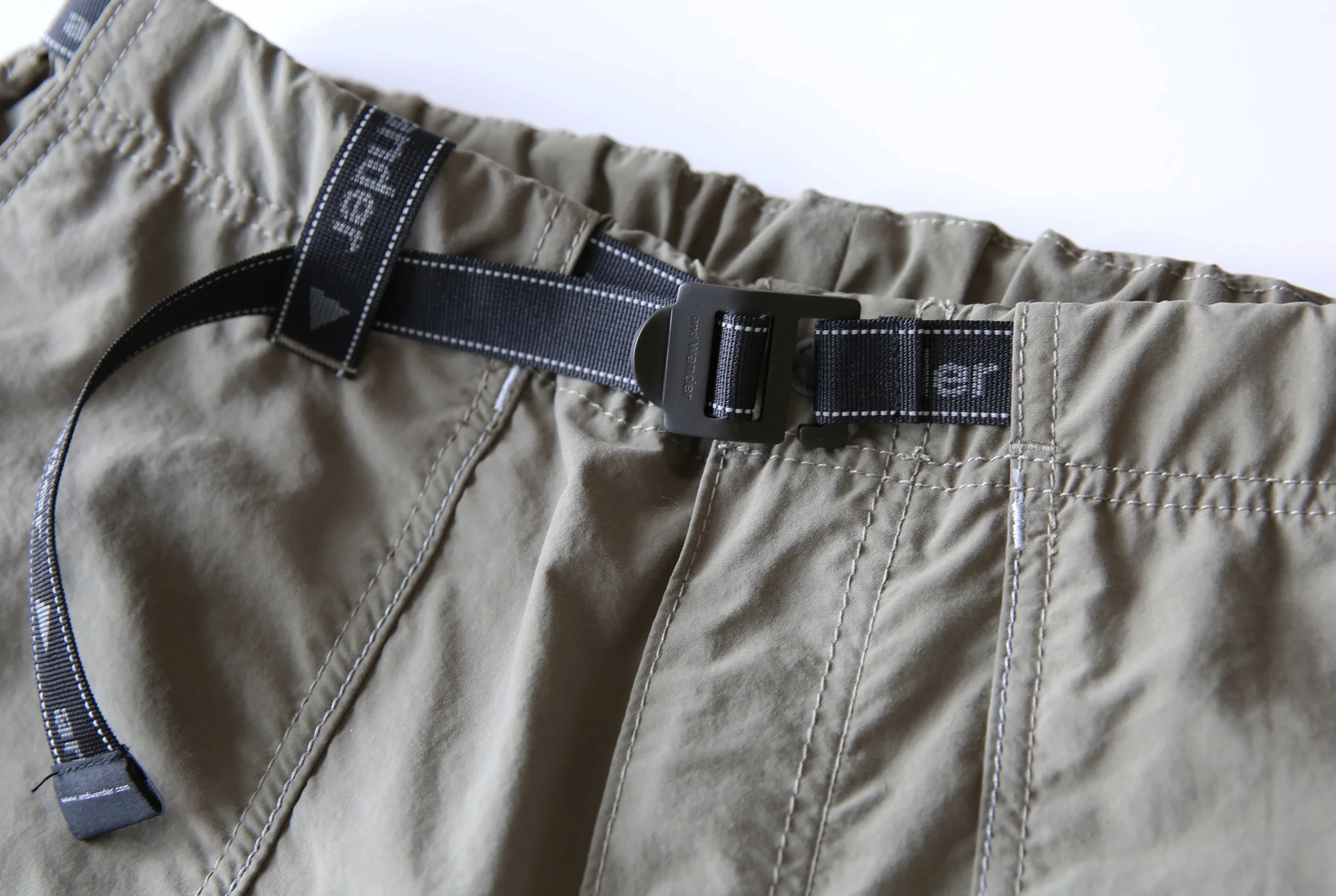 andwander_nylon_climbingshorts_khaki06.jpg