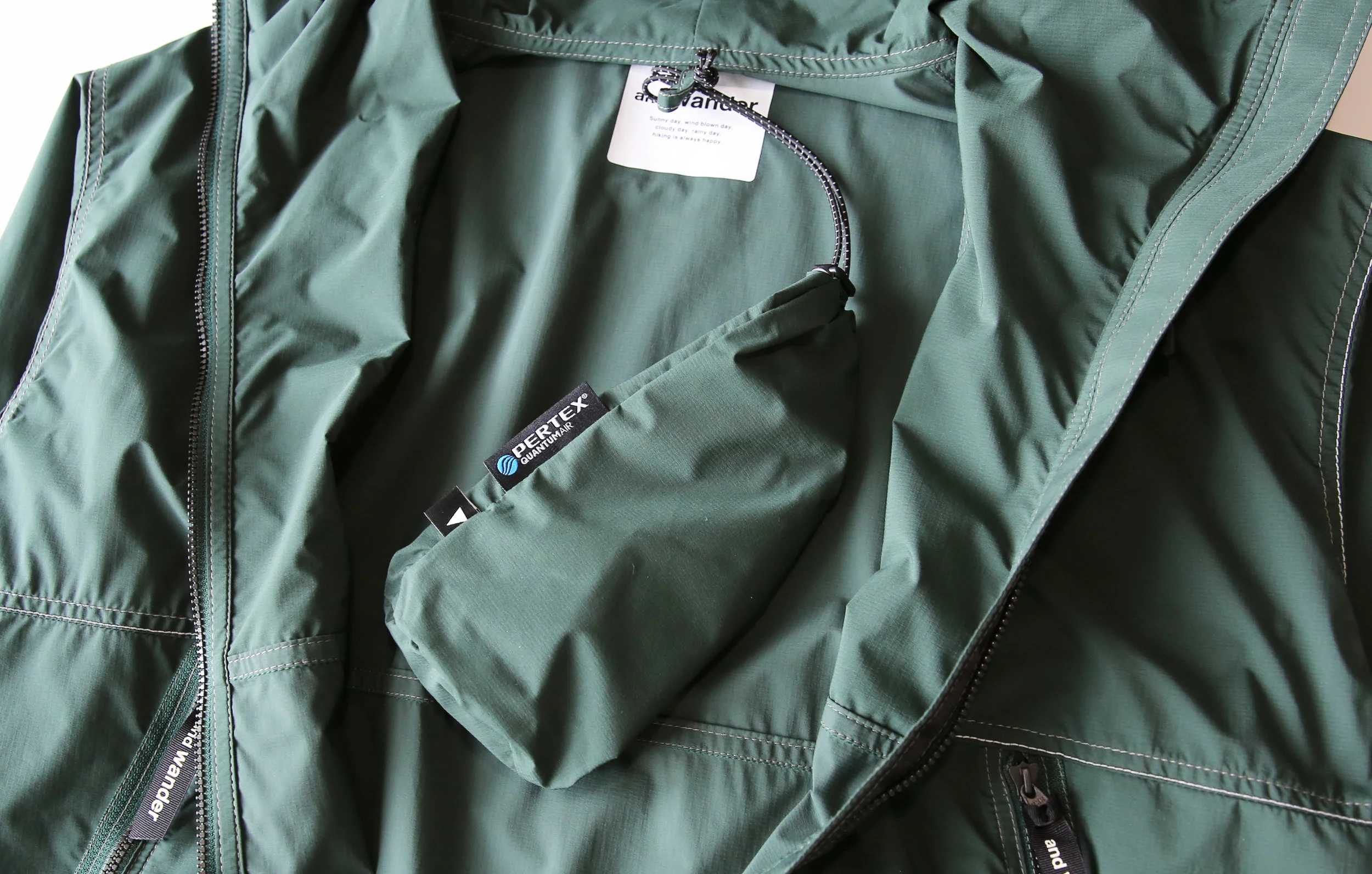 andwander_pertexwindjacket_green03.jpg
