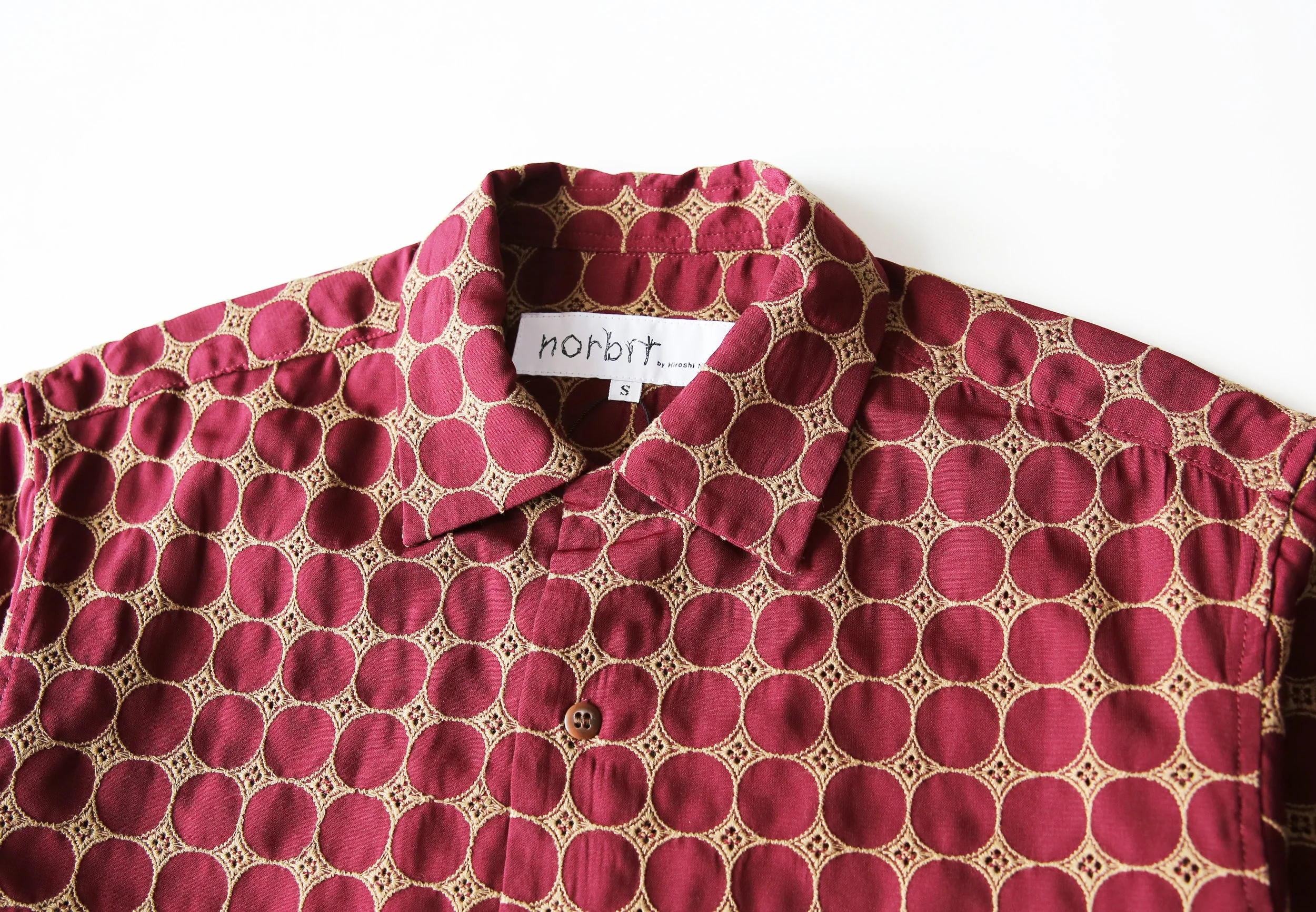 norbit_hiroshinozawa_circleemblemshirt_burgundy02.jpg