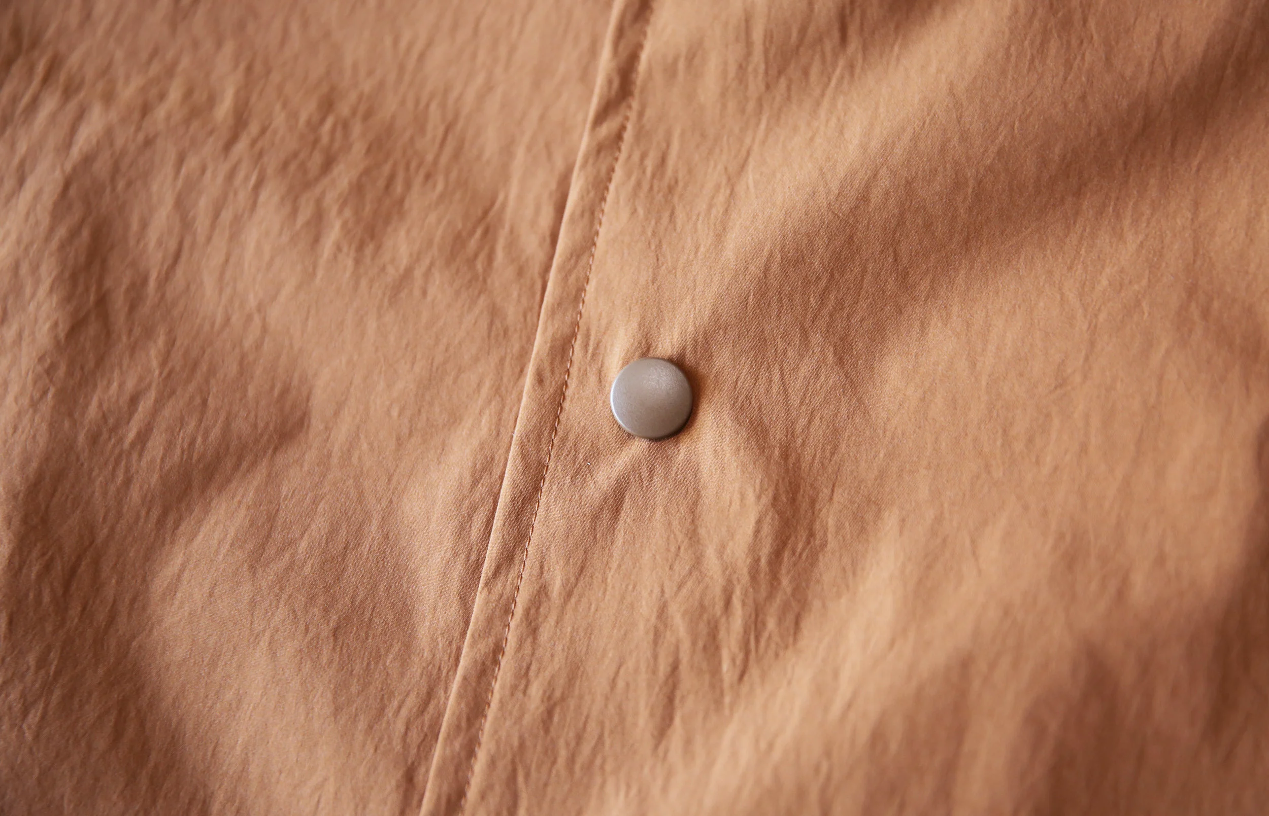universalproducts_nylonlitecoat_brown05.jpg