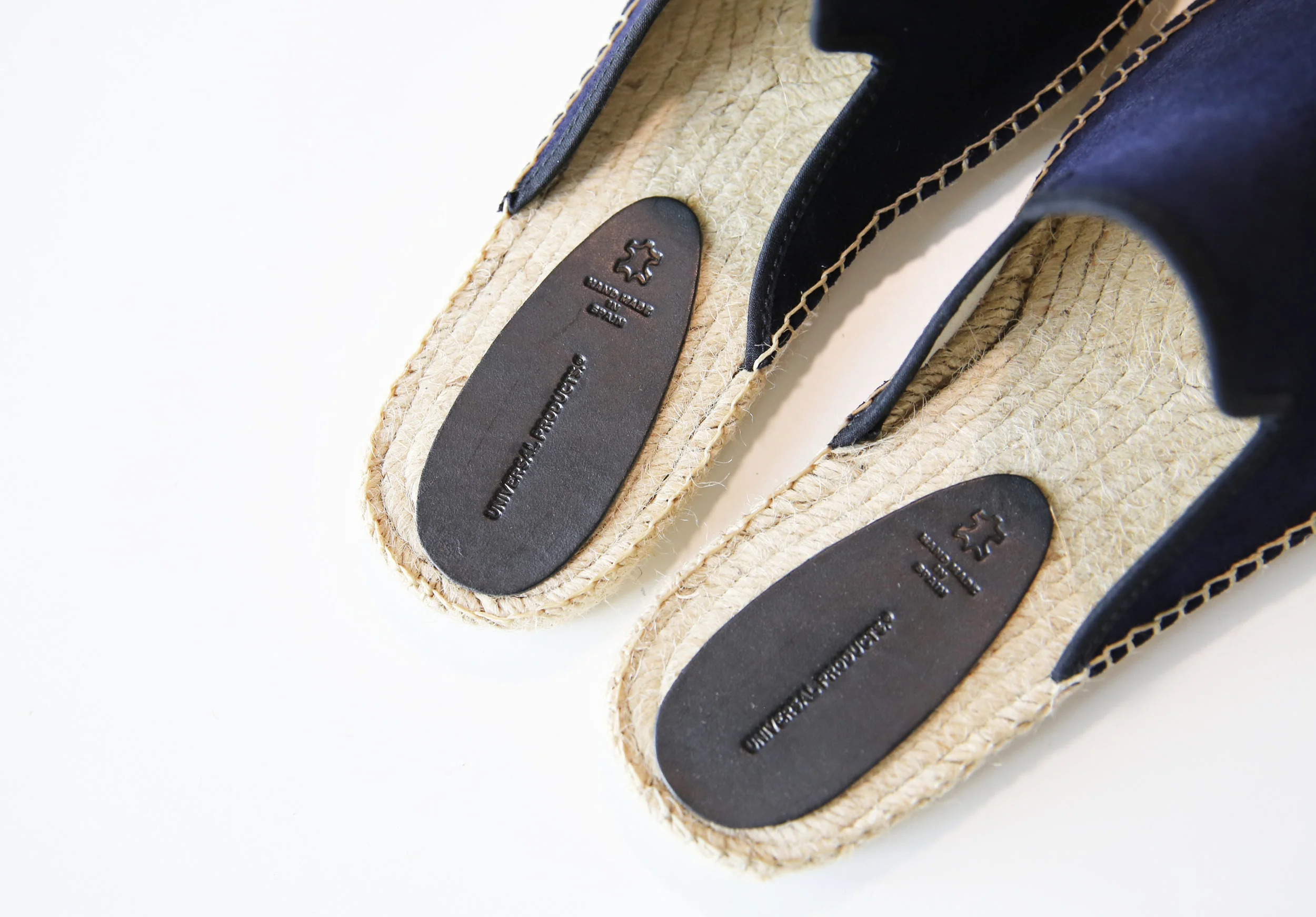 universalproducts_espadrilleslipper_navy03.jpg