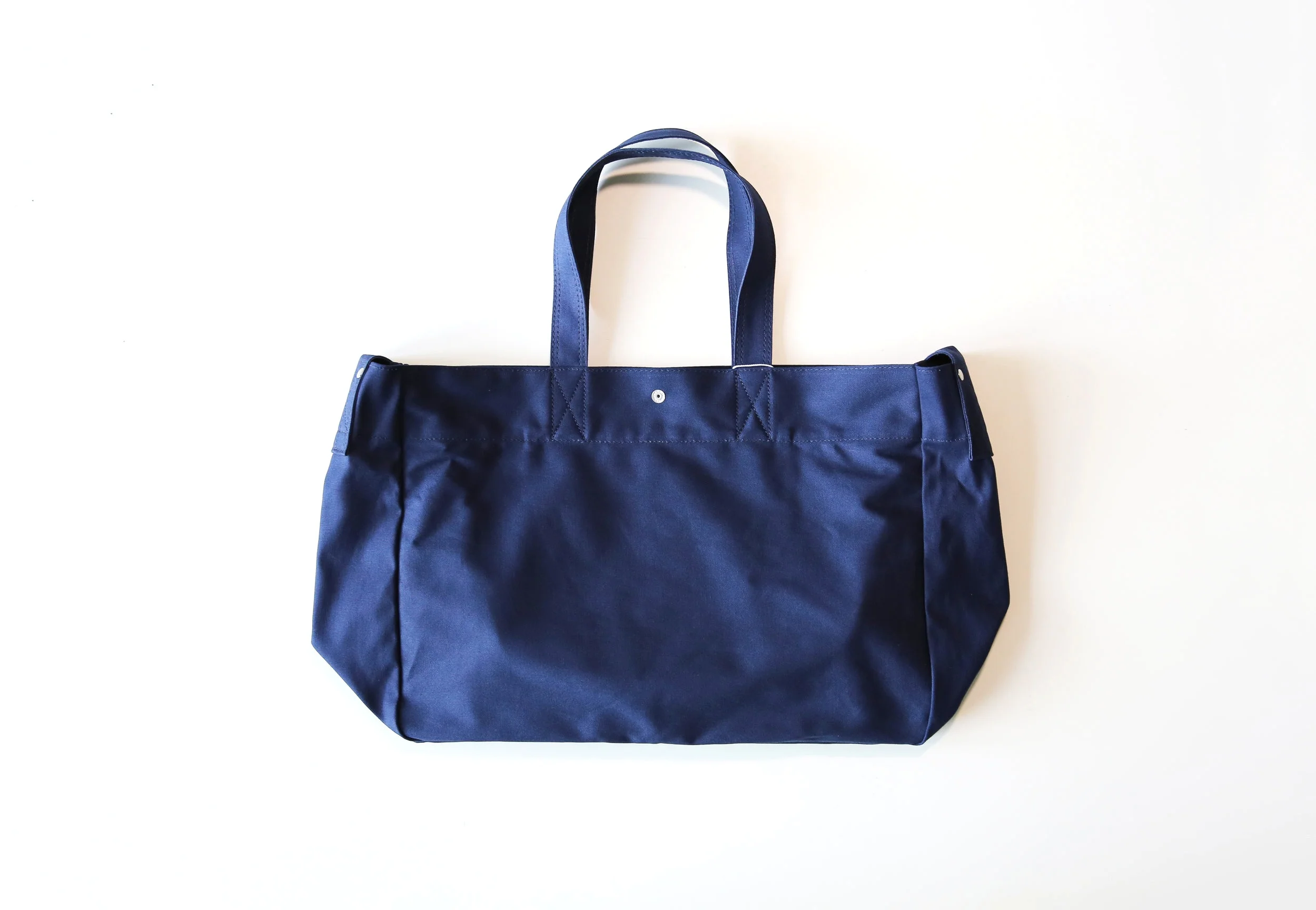 universalproducts_newsbag02.jpg