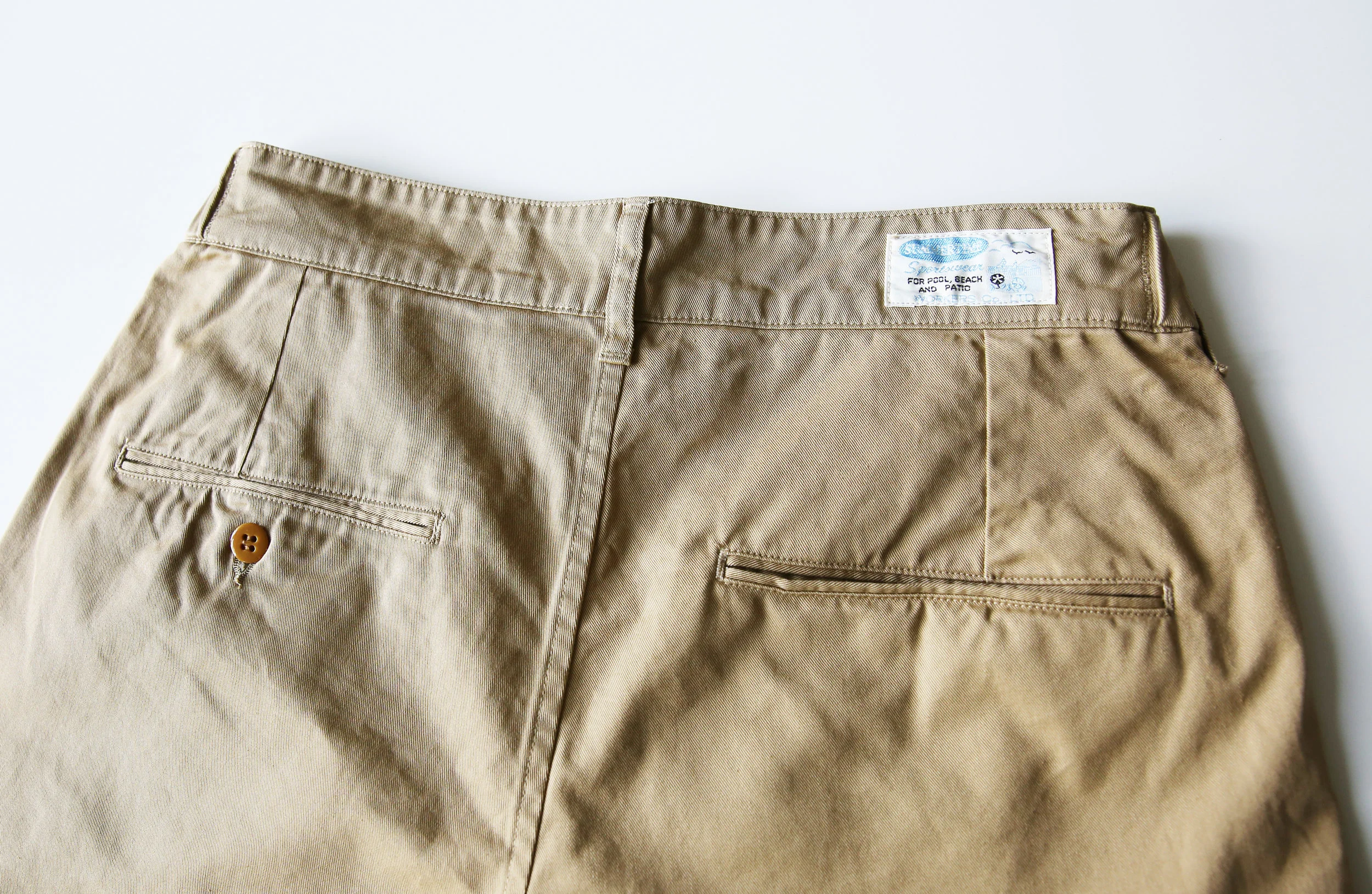 workers_tackshorts_beige03.jpg