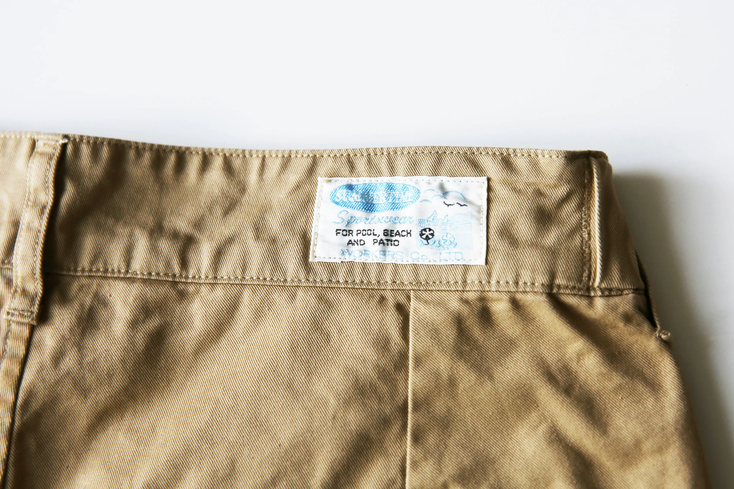 workers_tackshorts_beige04.jpg