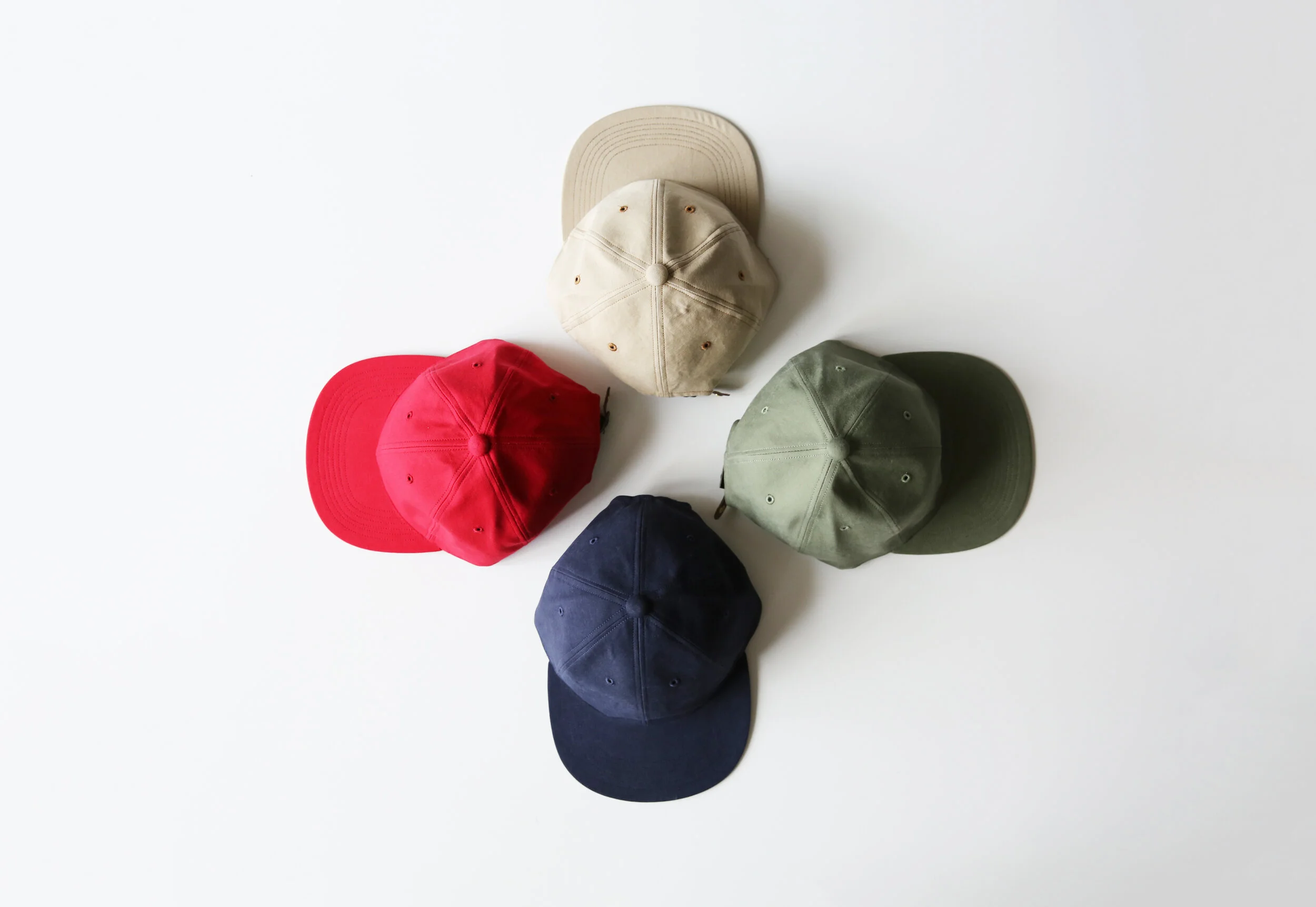 masterandco_6panel_caps08.jpg