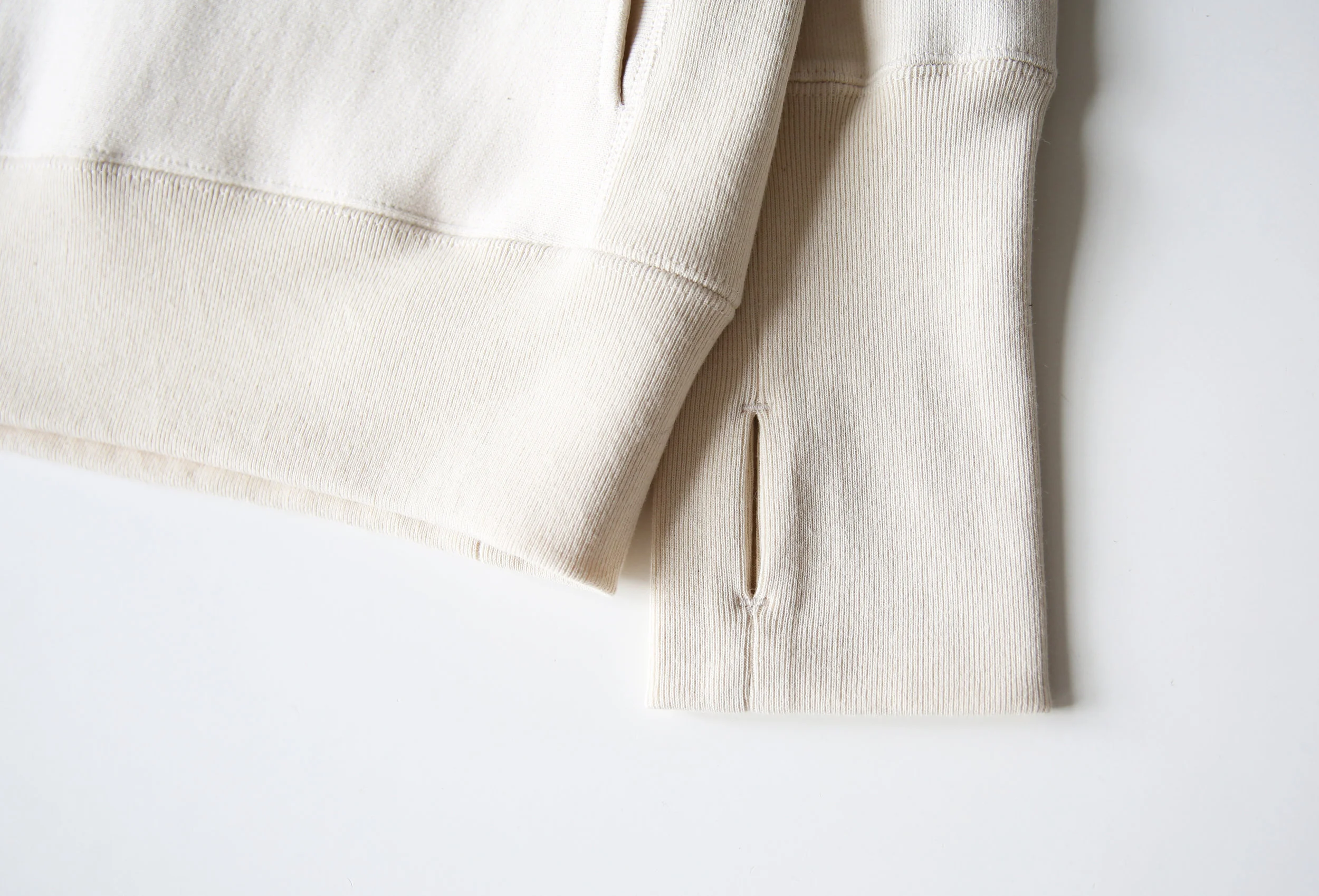 avontade_turtleneck_sweater_natural04.jpg
