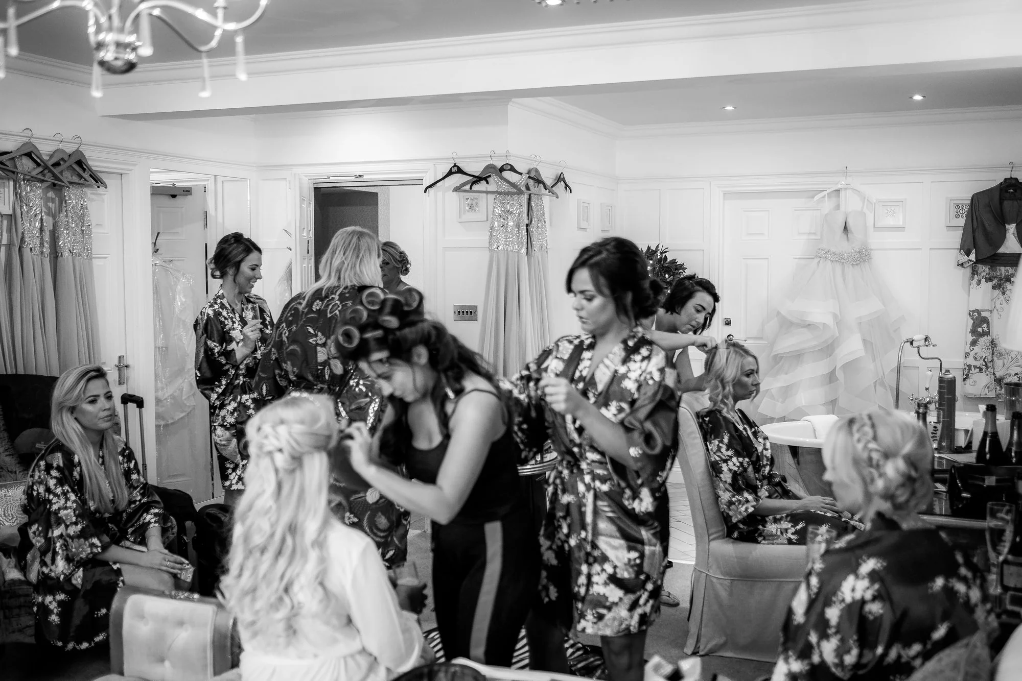 all wedding party getting ready
