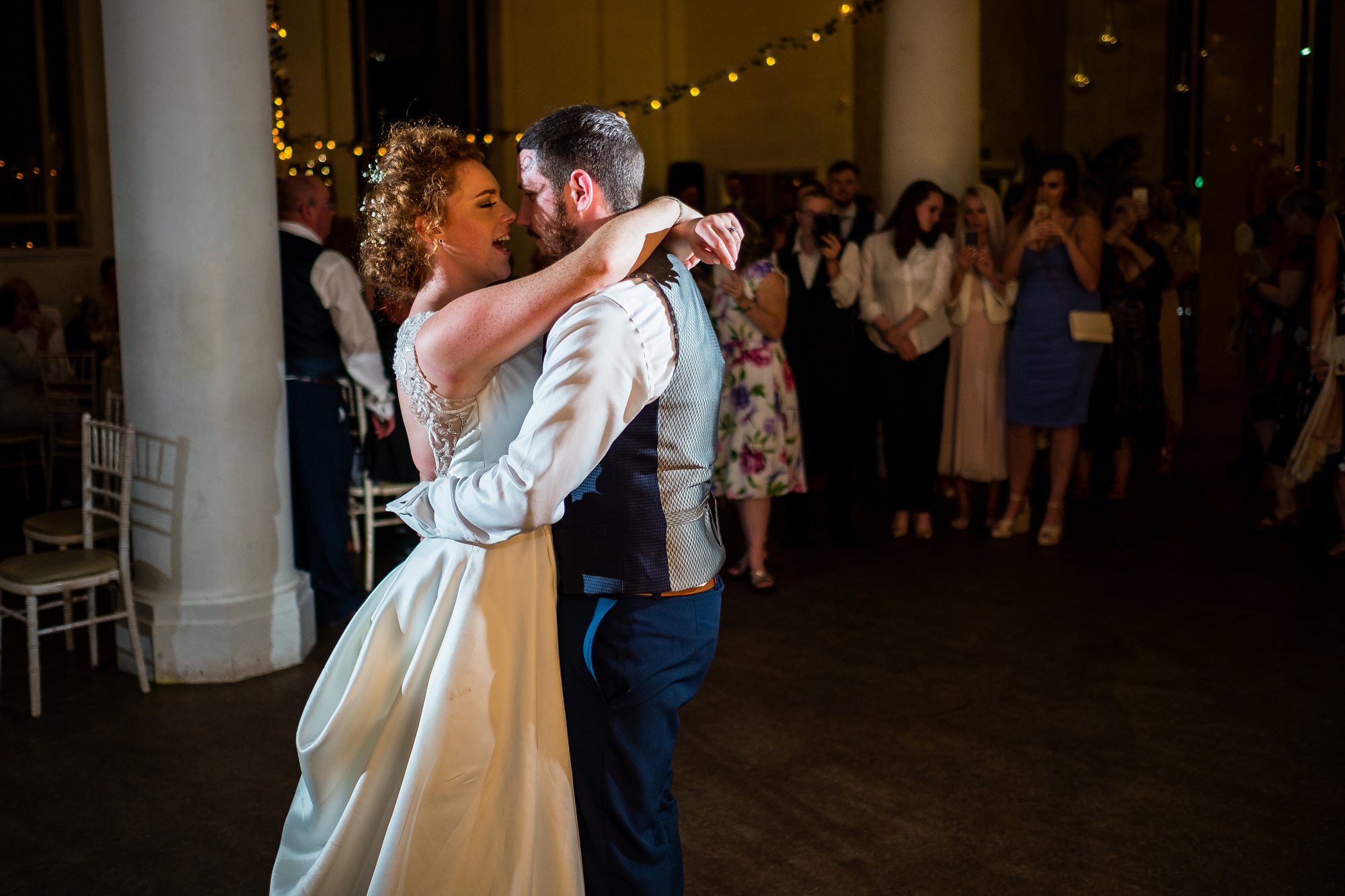 bride and groom doing their first dance