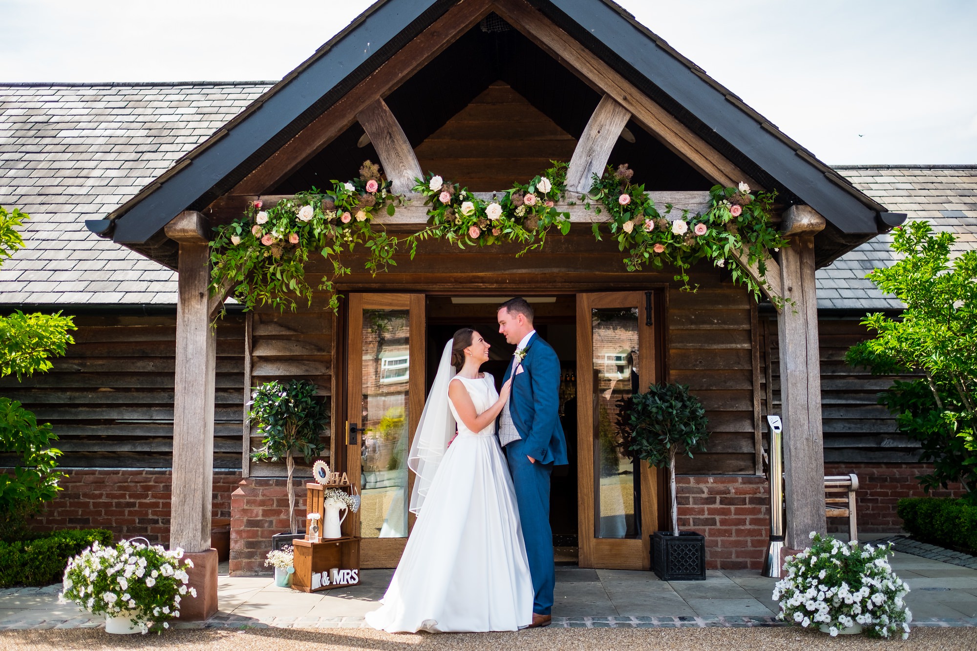 sandhole oak barn wedding photography