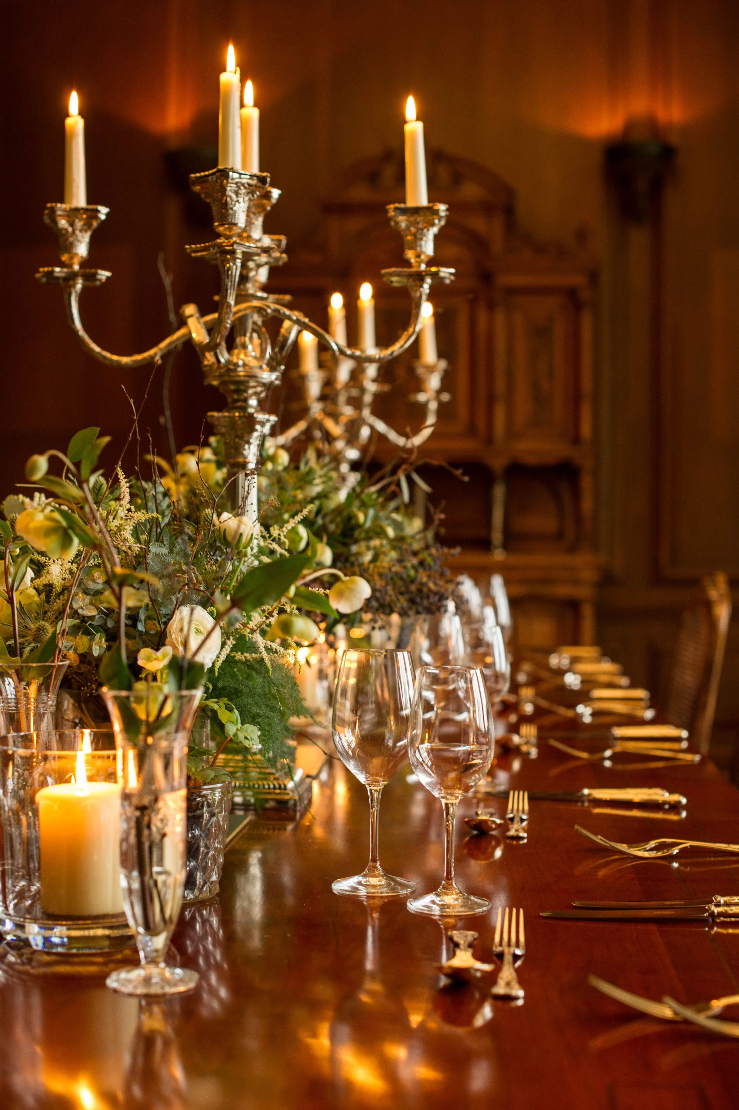 Cowdray House Christmas dining table 10.jpg