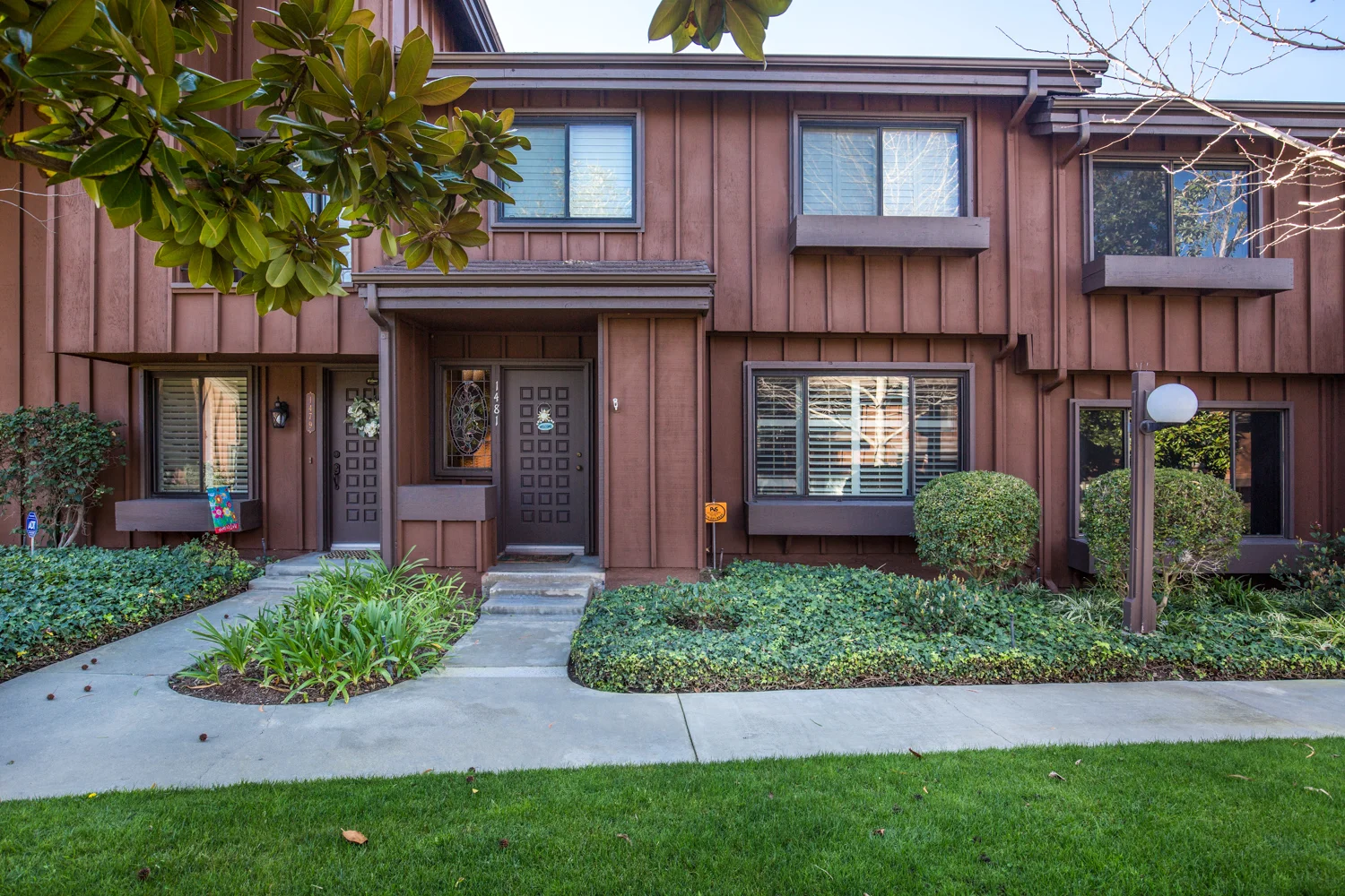 <p><strong>1481 Stonewood Court, San Pedro</strong>3 Bedroom | 2.5 Bath $499,000<a href=/>More →</a></p>