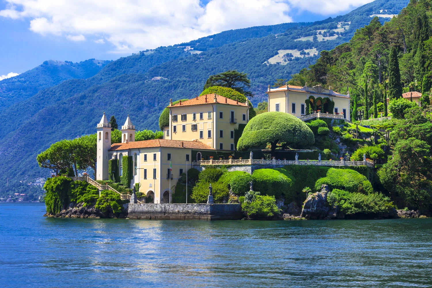 5-Italy-Lake-Como_Sm.jpg