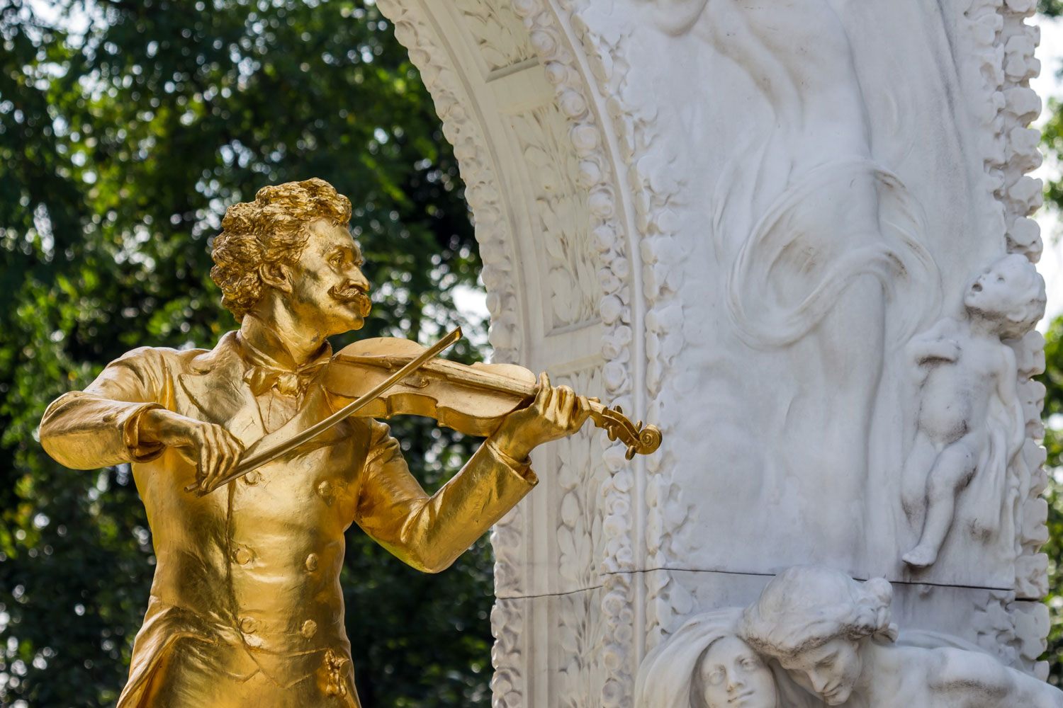 4-Taste-of-Danube-Strauss-sm.jpg