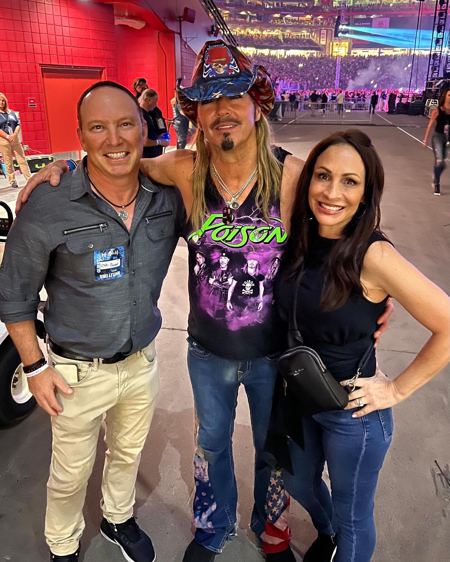 Happy Birthday to my Wife! @bethfalco1 🎂🎉🎙🤘🏽🎶😎
Felt like kids again for a few hours seeing Poison (Brett Michaels is a super nice &amp; humble guy.) Motley Crue, and Def Leppard! Felt more like adults in the morning.. 🤪 We still can&rsquo;t h