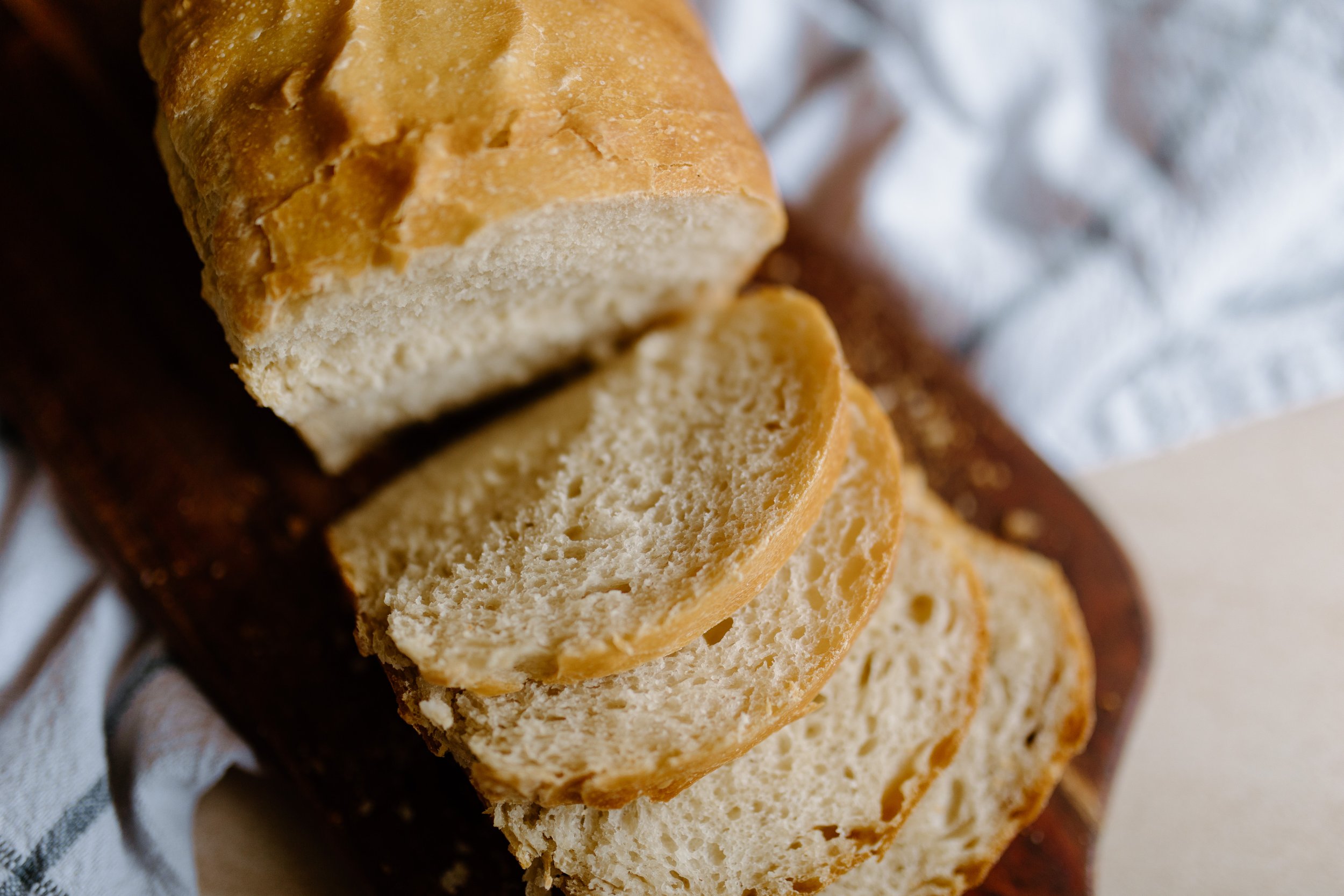 sourdough sandwich bread-1.jpg
