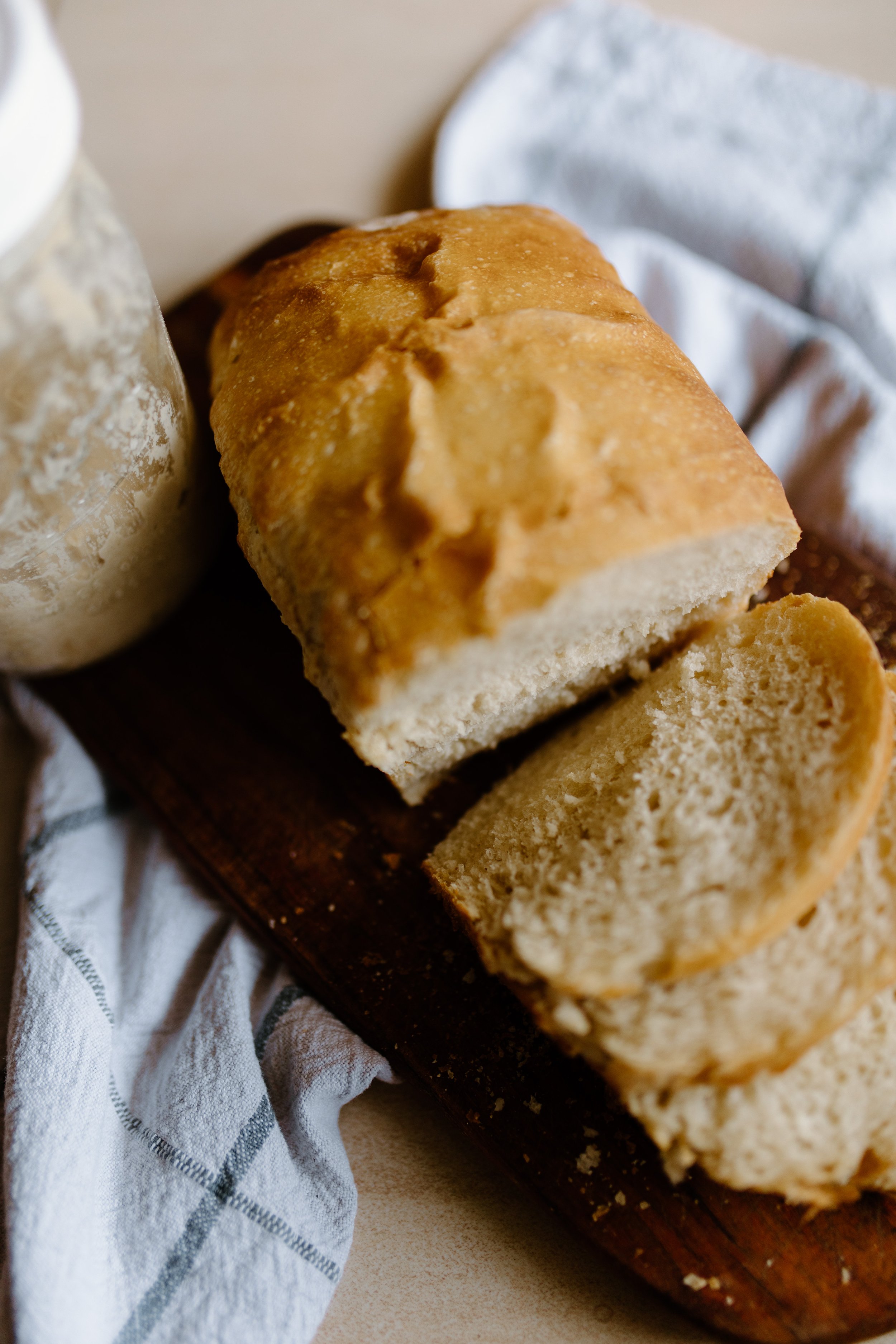 sourdough sandwich bread-3.jpg