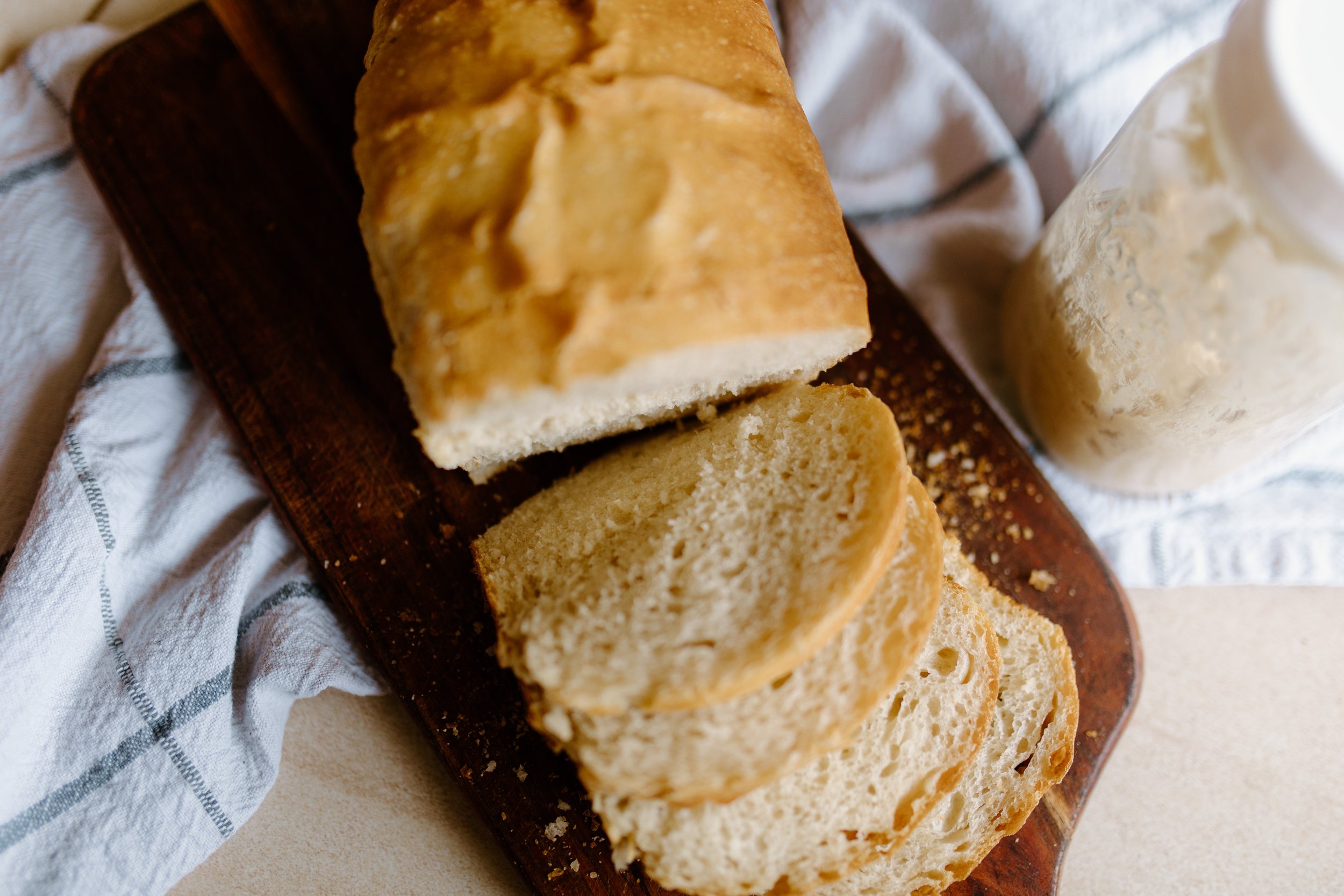 sourdough sandwich bread-9.jpg