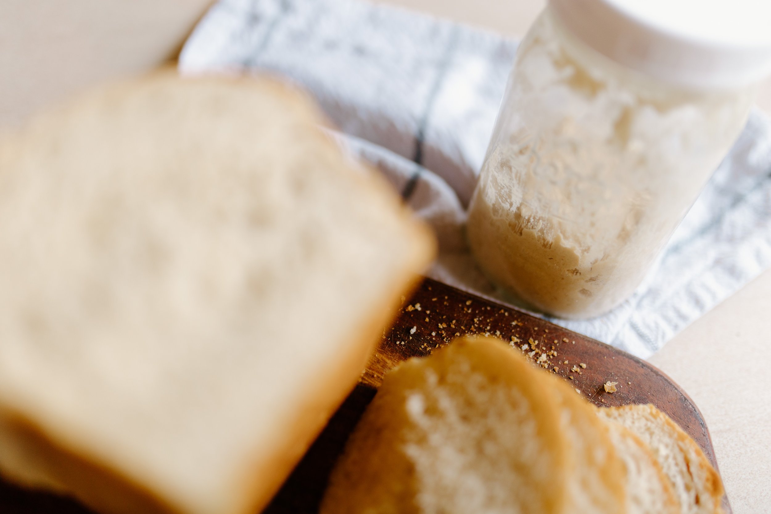 sourdough sandwich bread-16.jpg