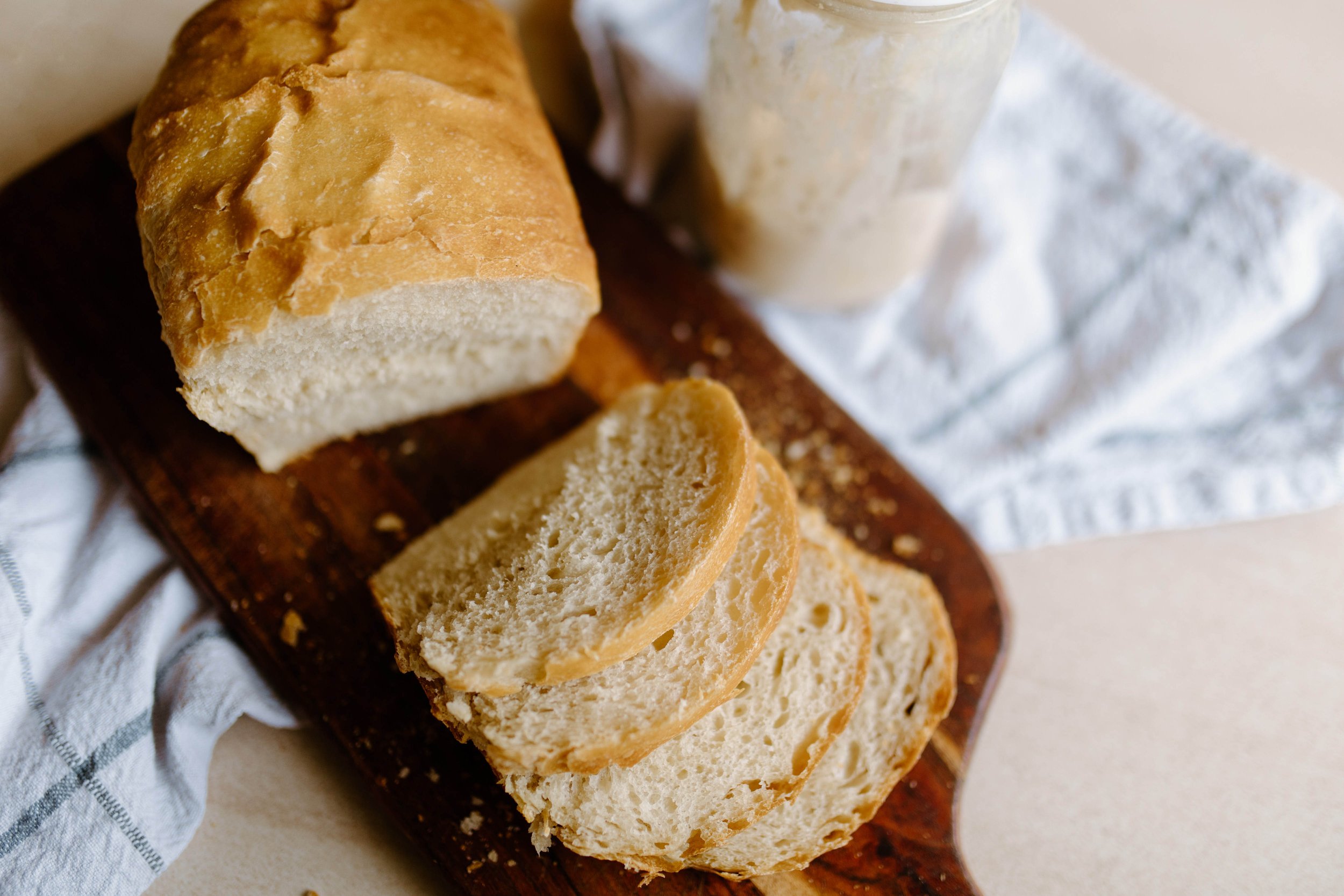 sourdough sandwich bread-19.jpg