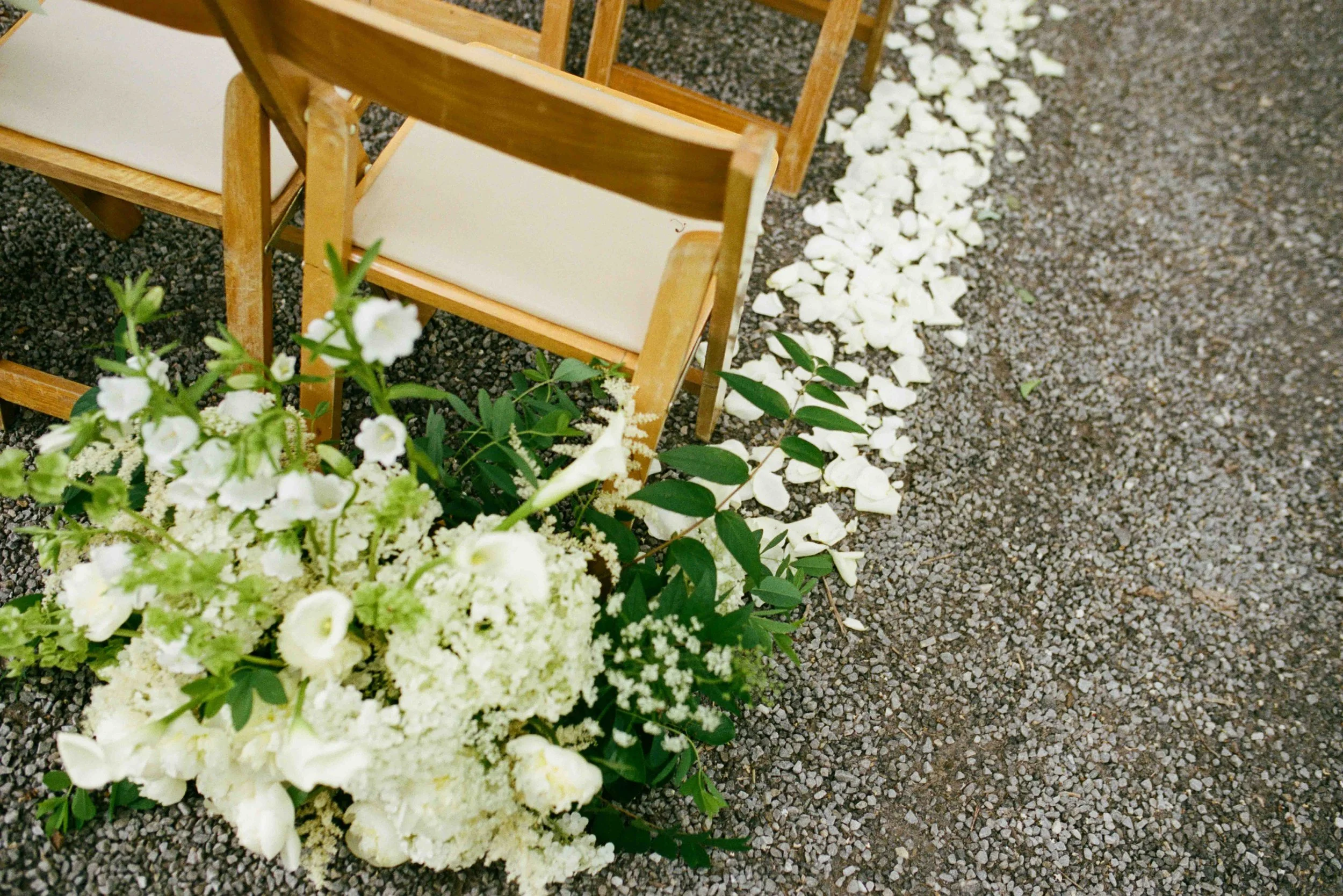 hawkesdene wedding film photos-19.jpg