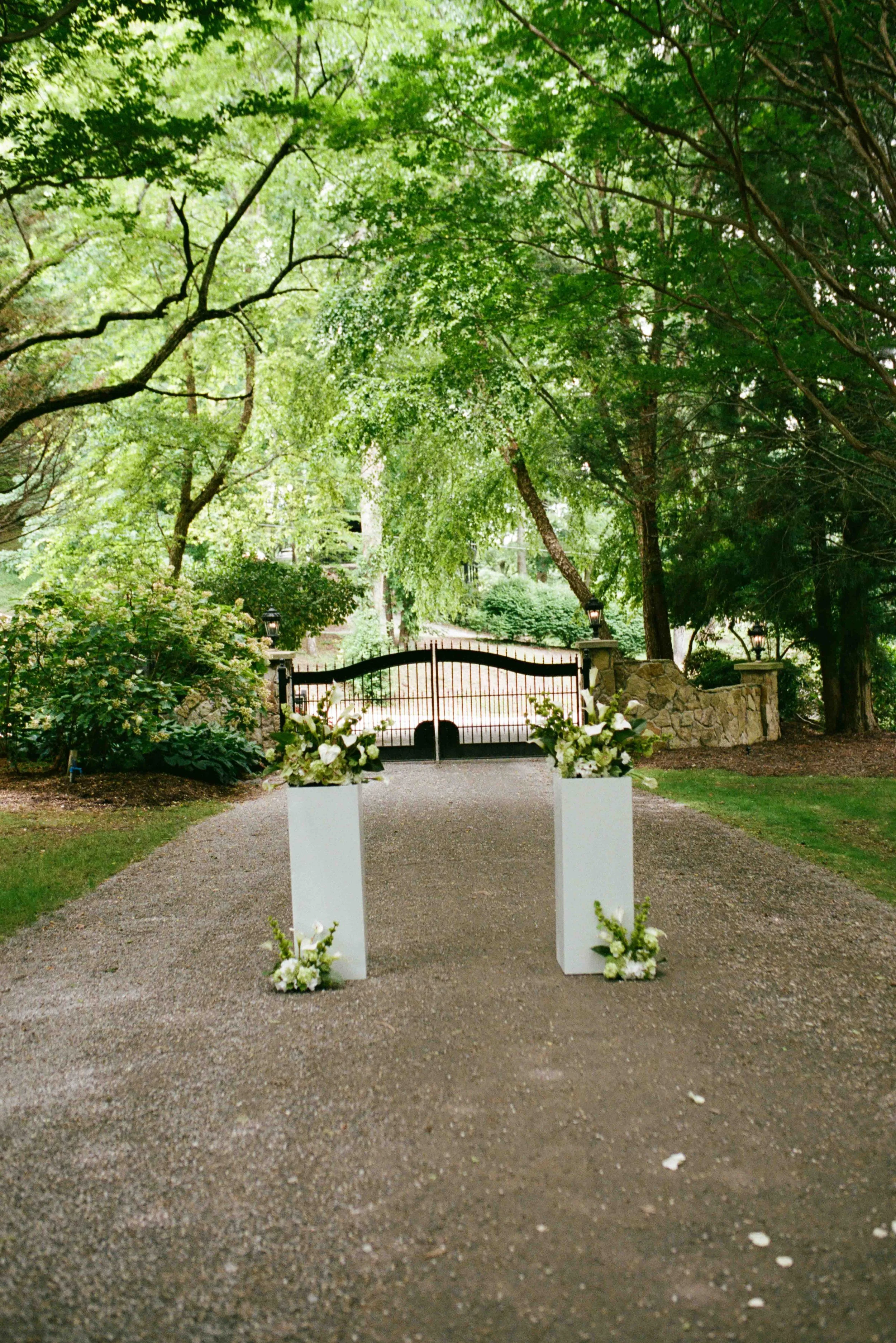 hawkesdene wedding film photos-20.jpg