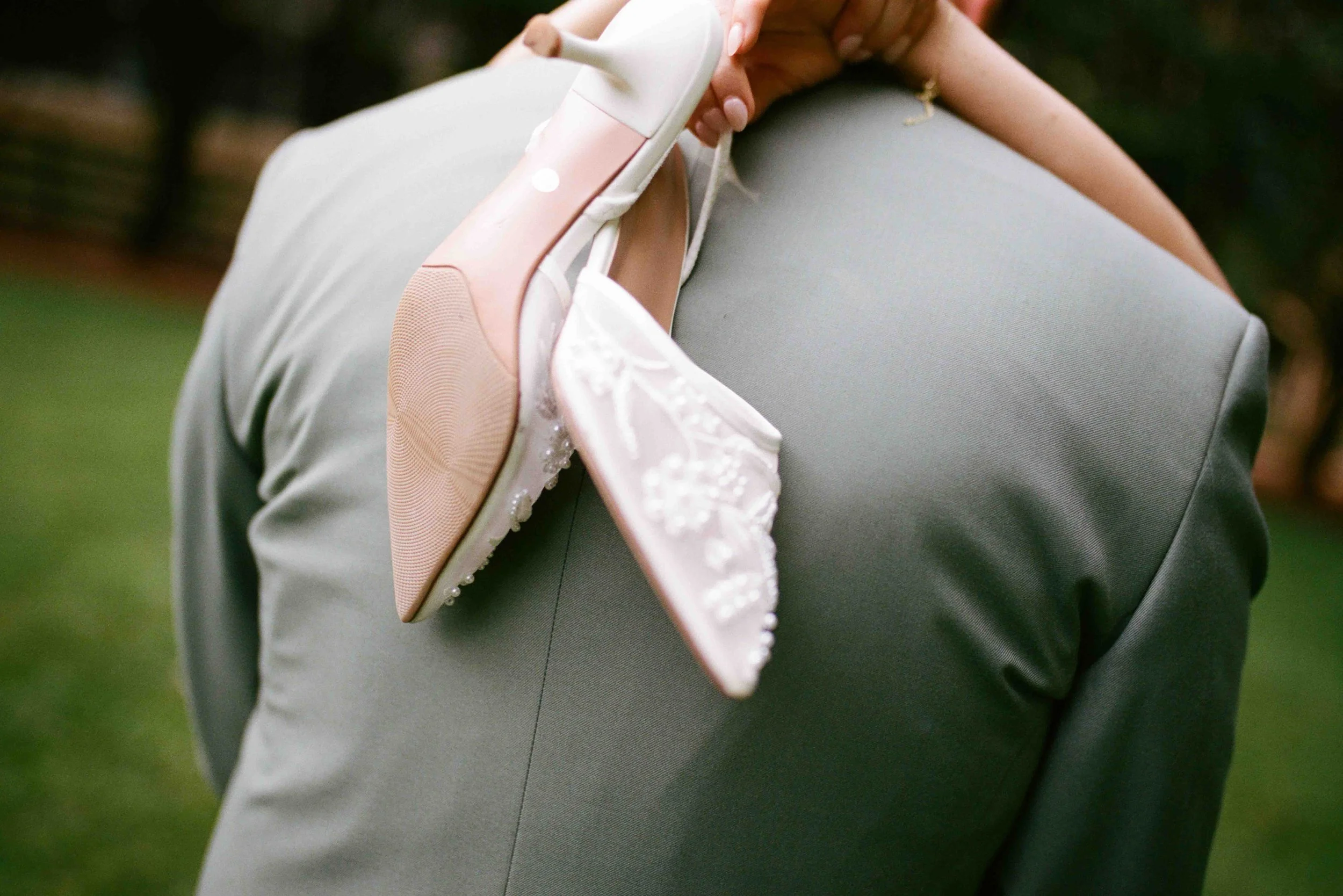 hawkesdene wedding film photos-43.jpg