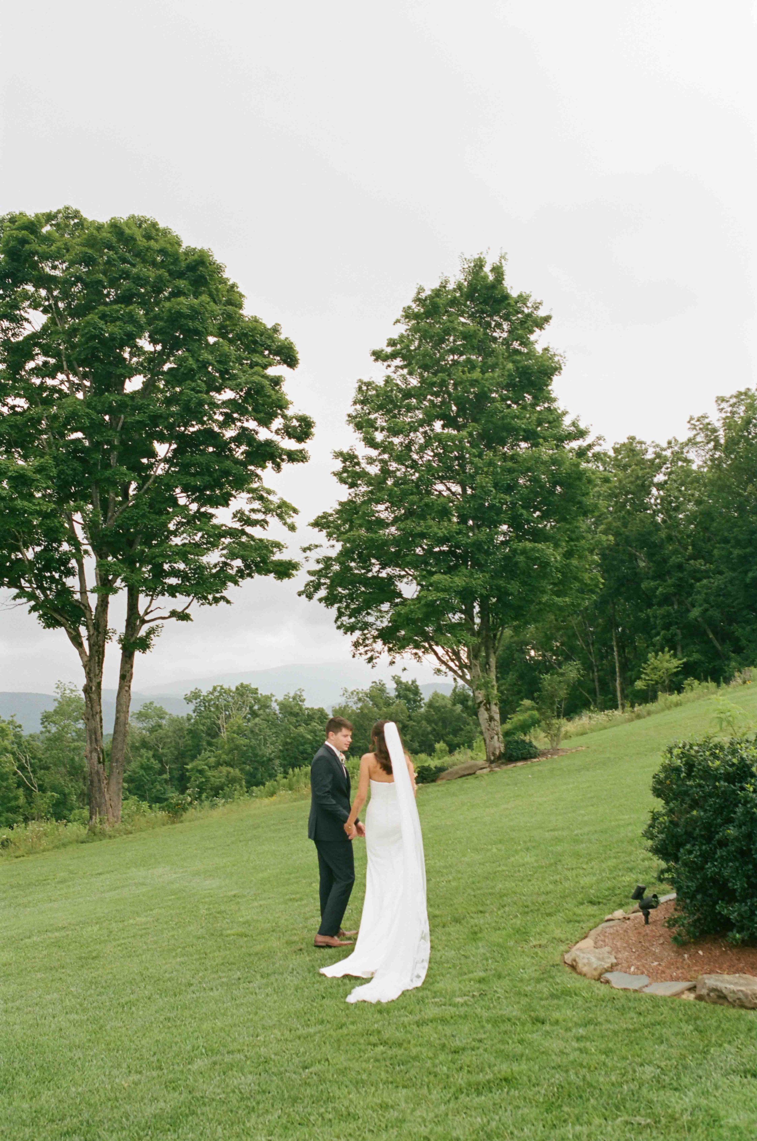 Film Boone Summer Wedding-10.jpg