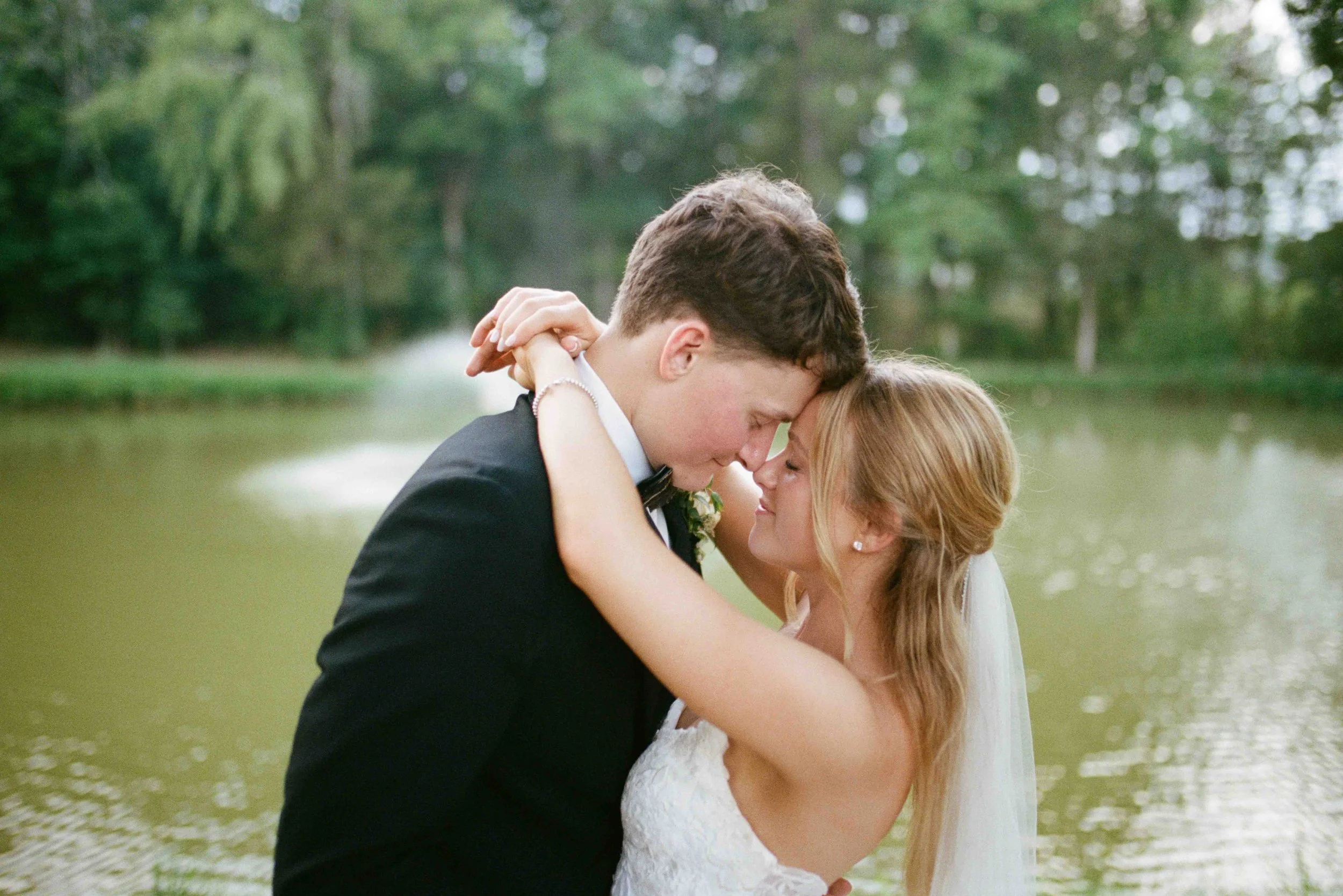 charlotte-film-wedding-candid-photography-75.jpg