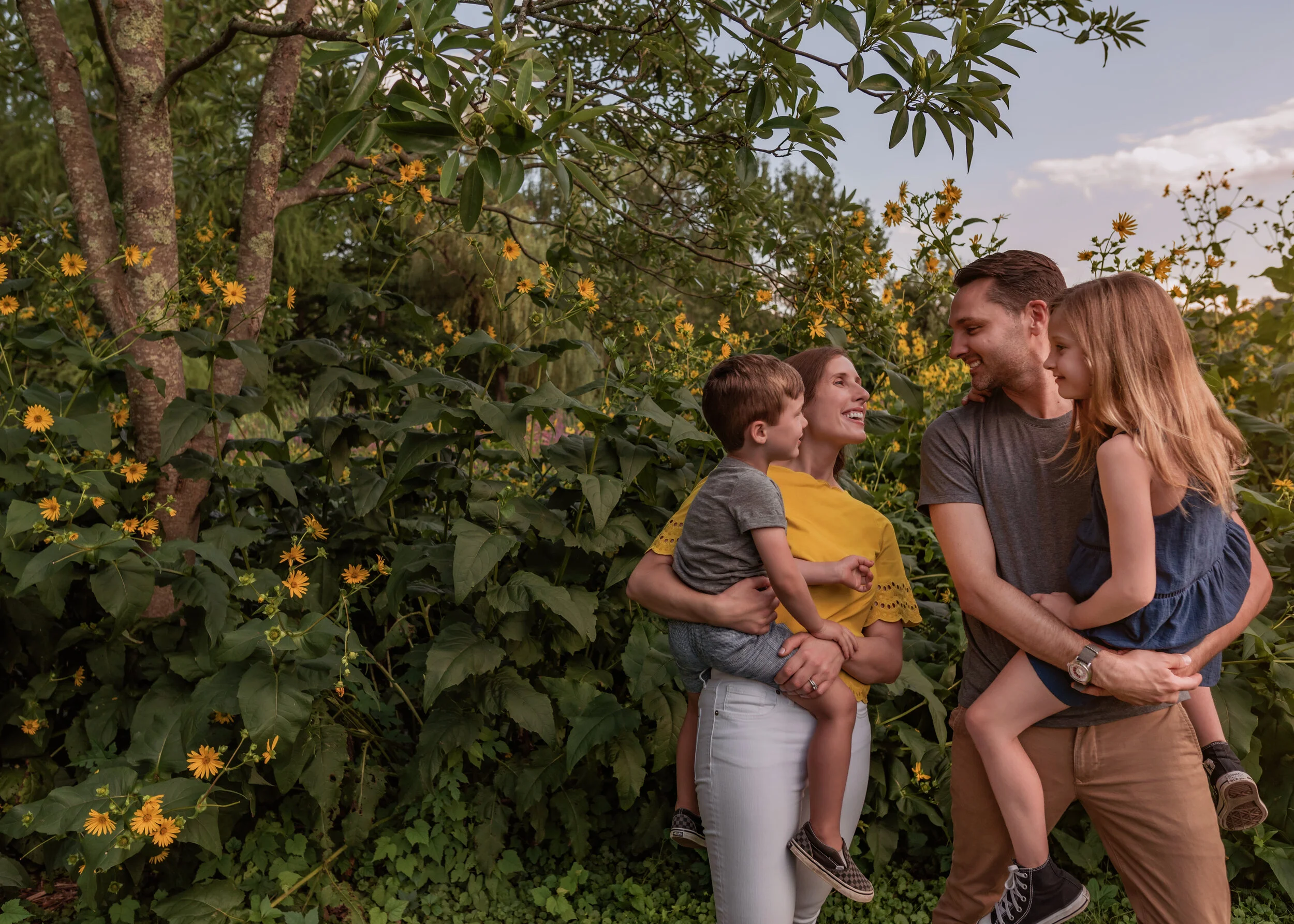 Berkshires_Western_Massachusetts_Pioneer_Valley_Family_Portrait_Photos_2A.jpg