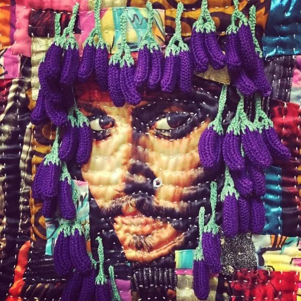 Yes, this is a Fibershot of Captain Jack Sparrow (with a wig of tiny crocheted eggplants!). A Fibershot from 2016 by Margaret Fabrizio . 