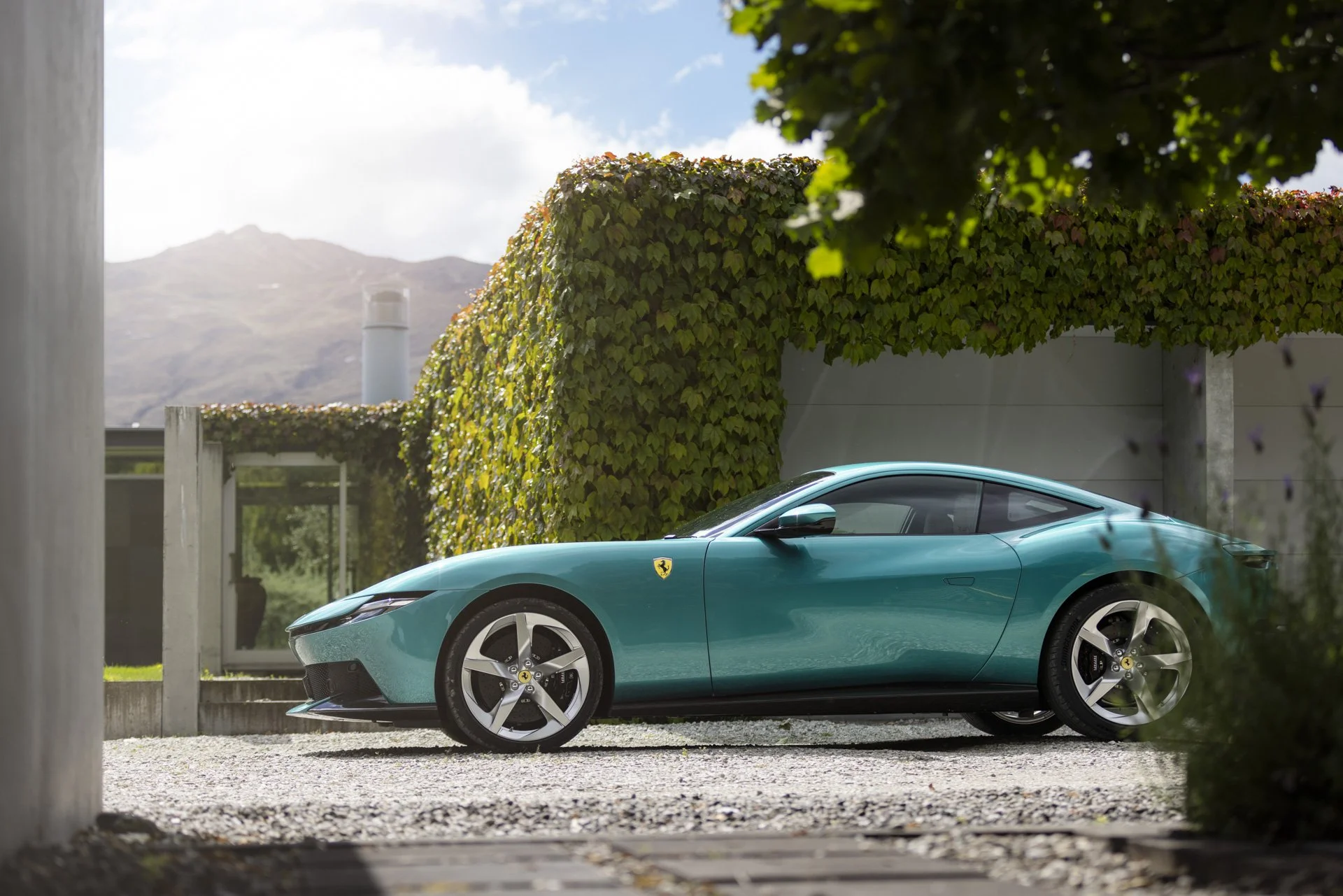 Ferrari_Amalfi-4.jpg