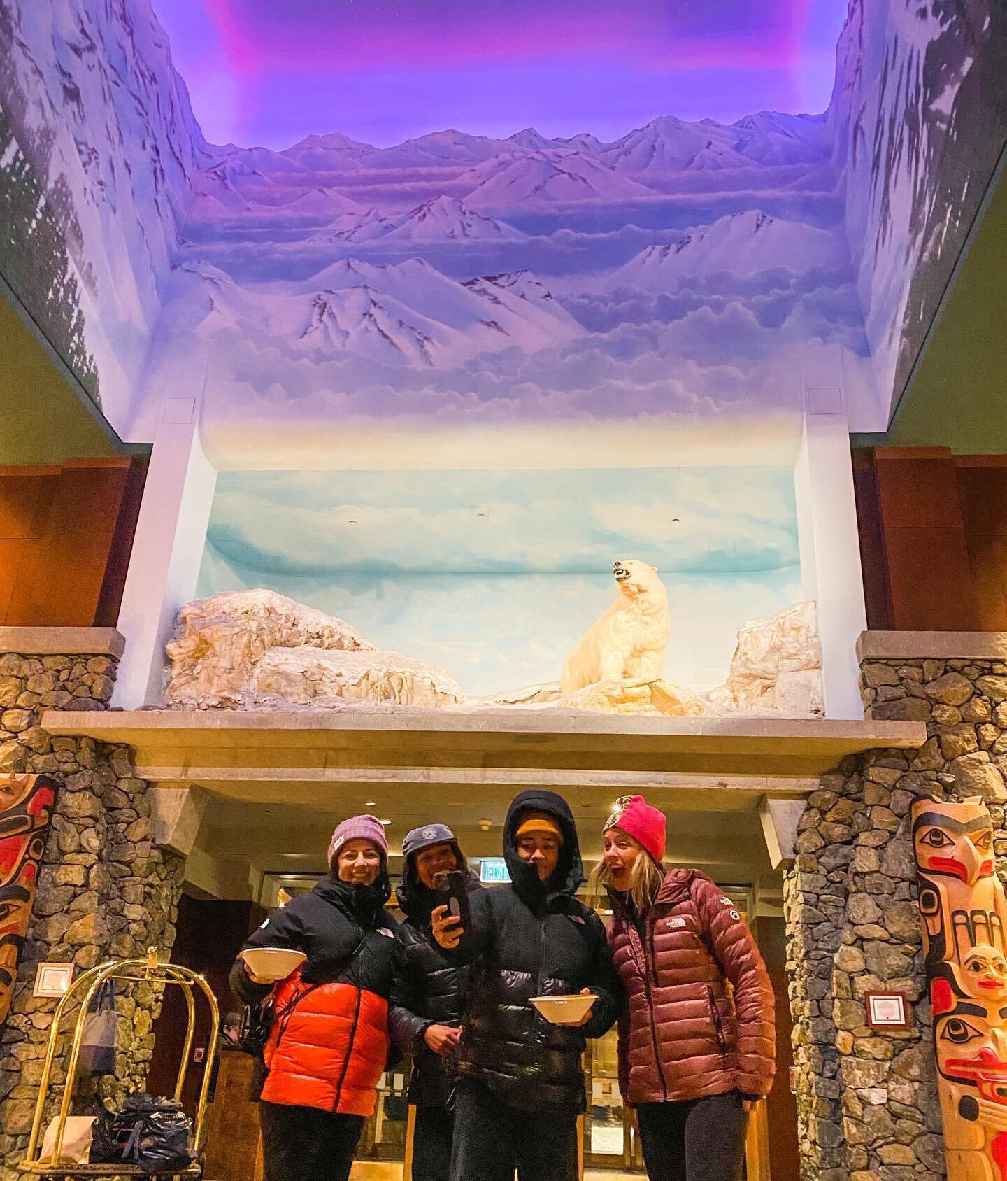 Leftover ramen and polar bears @resortalyeska with the crew @badgal_brooky @leannepelosi @curlsinthewild @ingridbackstrom @keenanjeff 📸 @annethene