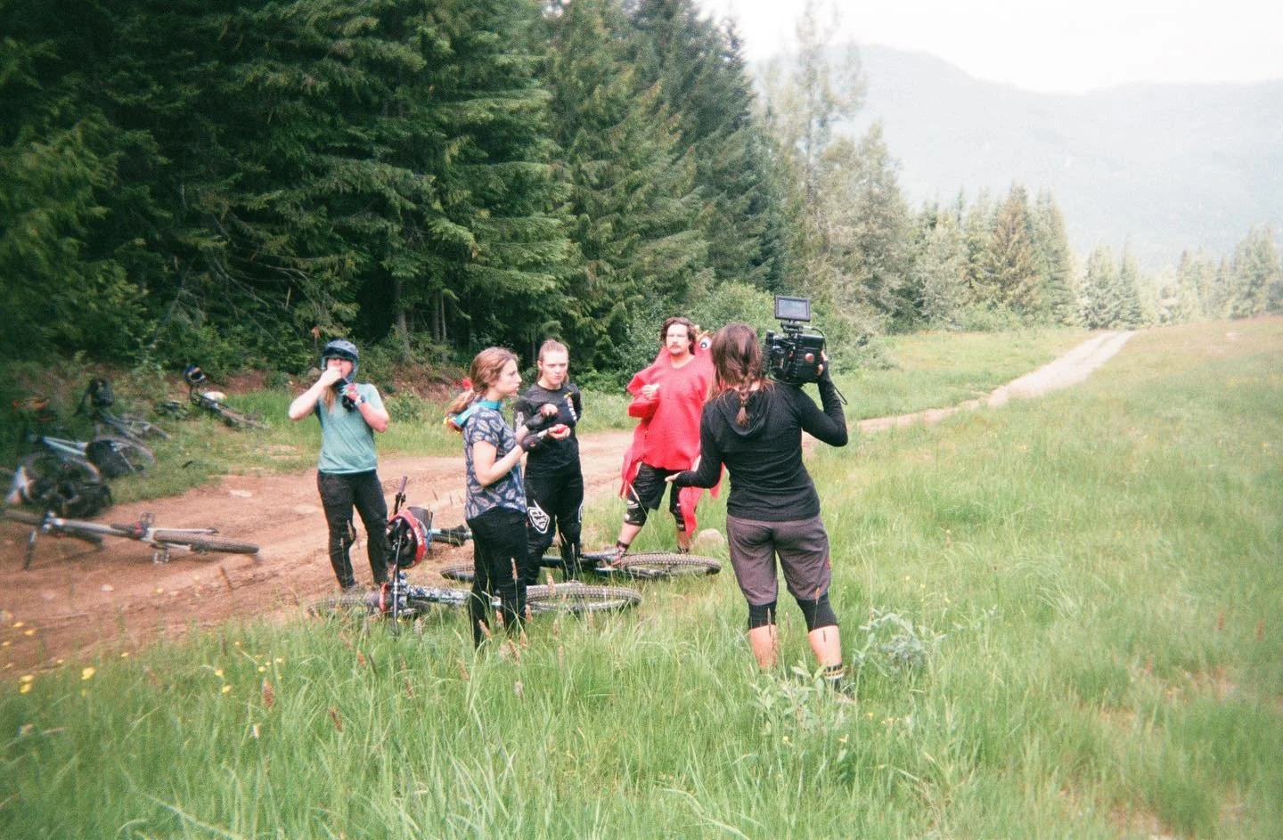 @annethene shooting the Crab Apple scene from Trail&rsquo;s Alive with @hannahbergemann @casey__brown__ @vaeaverbeeck @peternmatthews dressed as the 🦀 

📸 @bdanncreative