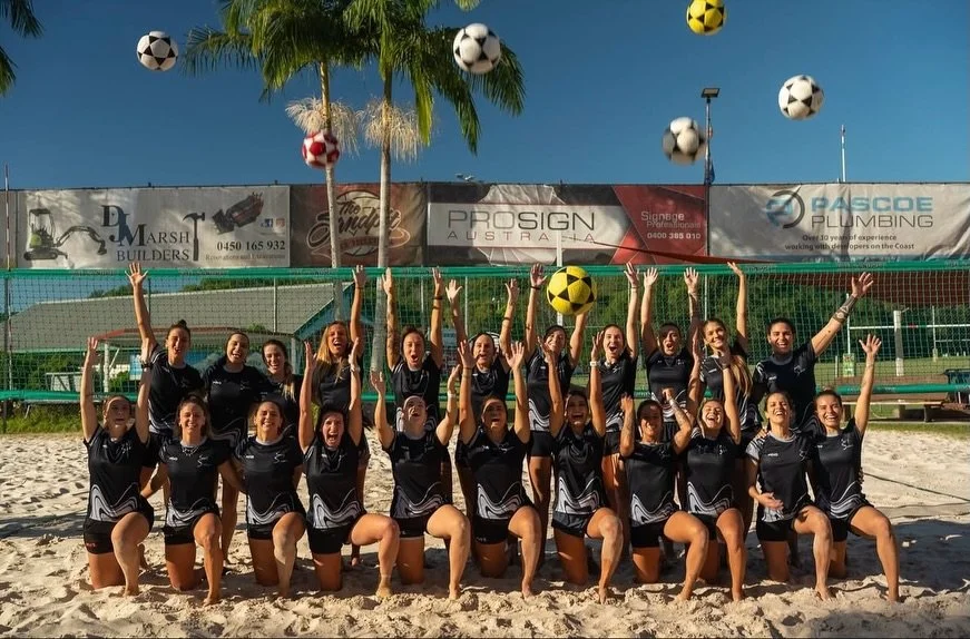 👌🏼 Sun, sand, and serious team energy 🌴🏐
This is what footvolley is all about&mdash;unity, passion, and showing up for each other every single play. 

From early morning training to game-winning moments, this crew represents the spirit of the spo