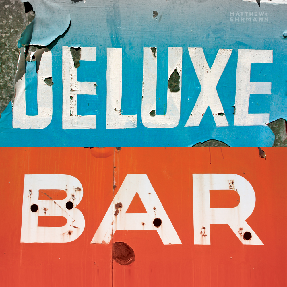 Deluxe Bar