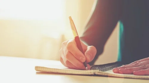 160810_Journal-Writing_720x405.jpg
