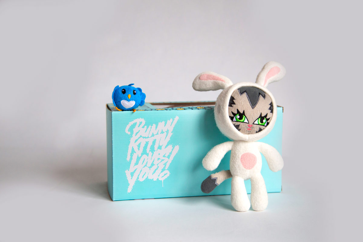 Bunny-Kitty-box-&-plush_er_1.27.jpg