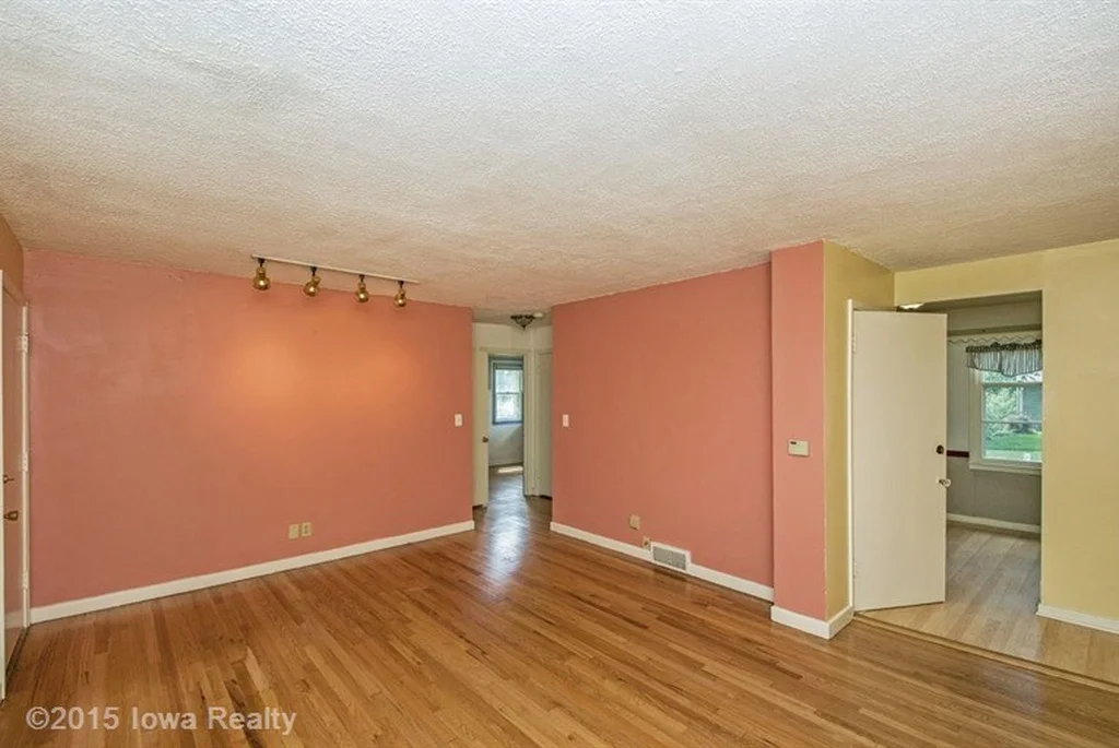 livingroom1.jpg